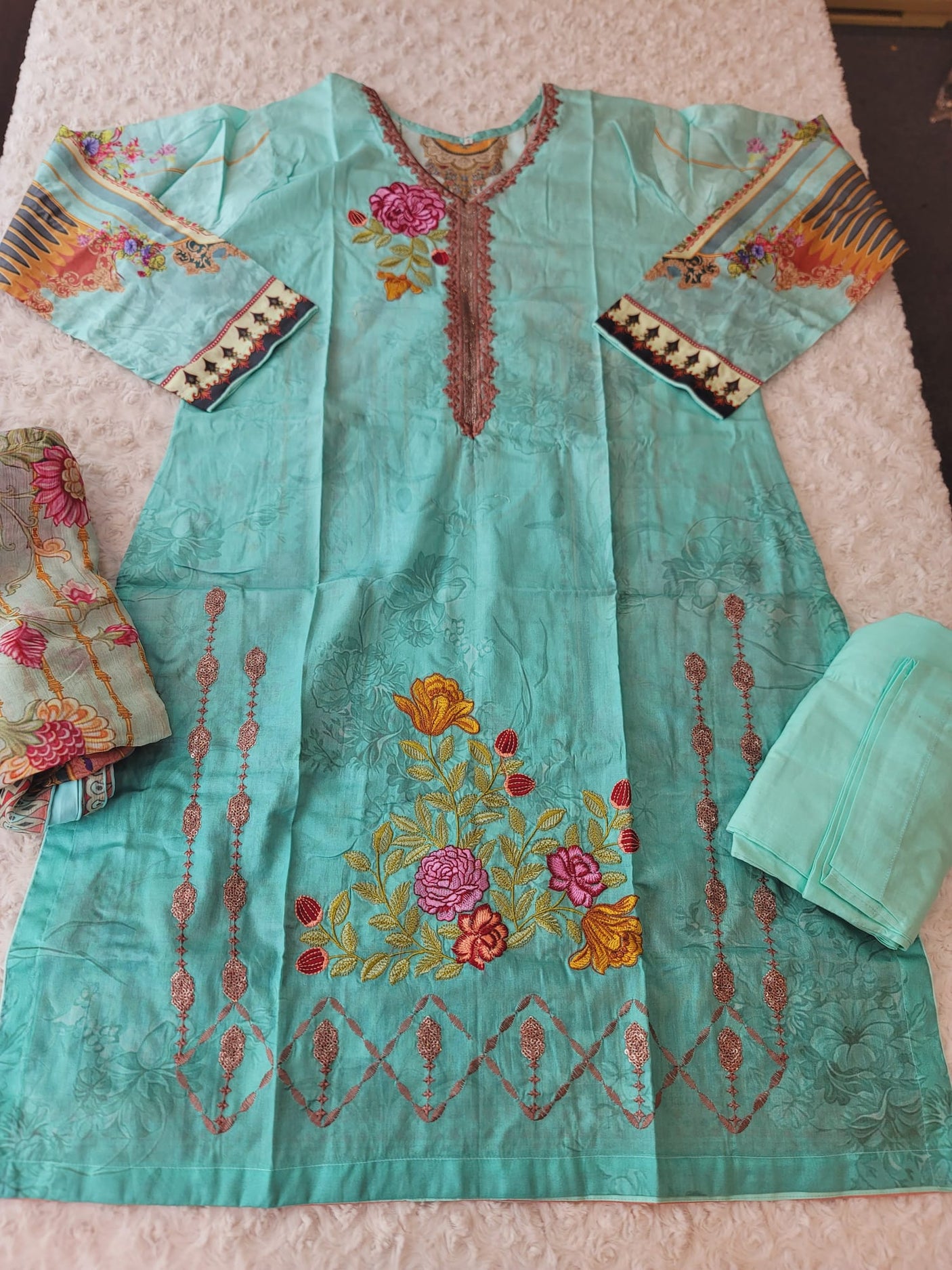 Pakistani Stitched lawn Embroidered Salwar kameez ready to ship