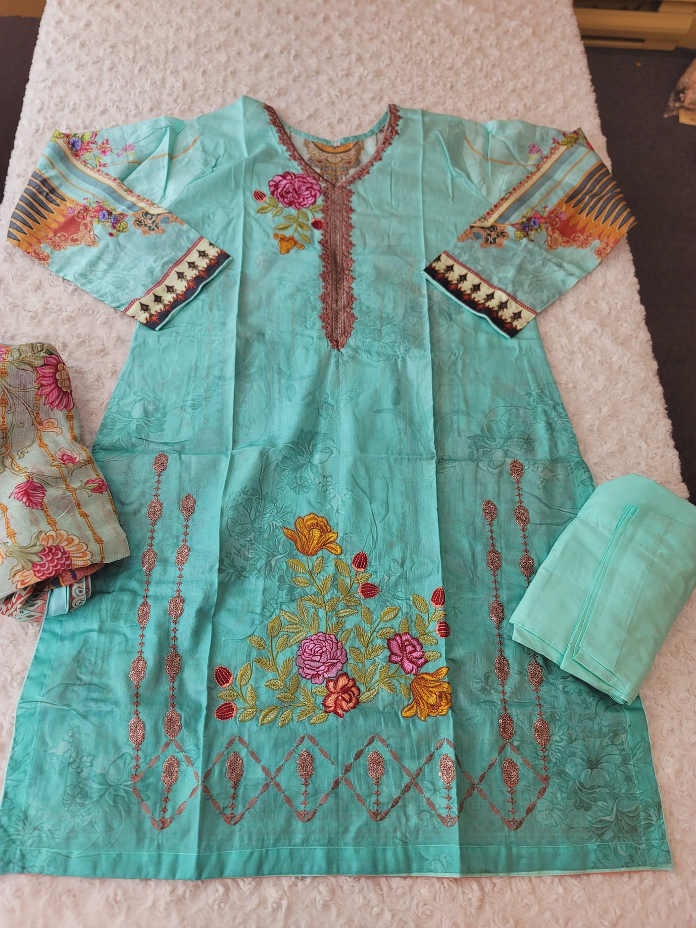 Pakistani Stitched lawn Embroidered Salwar kameez ready to ship