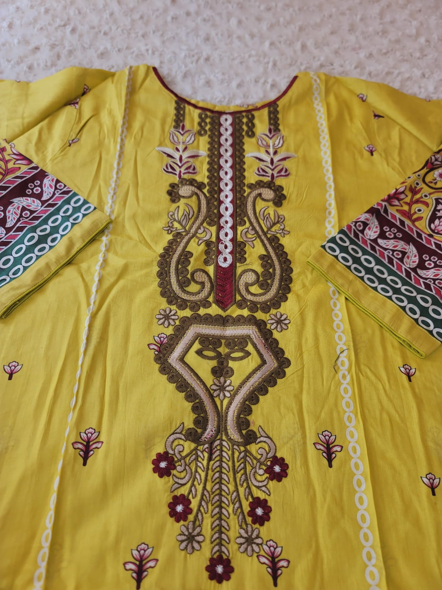 Pakistani Stitched lawn Embroidered Salwar kameez ready to ship