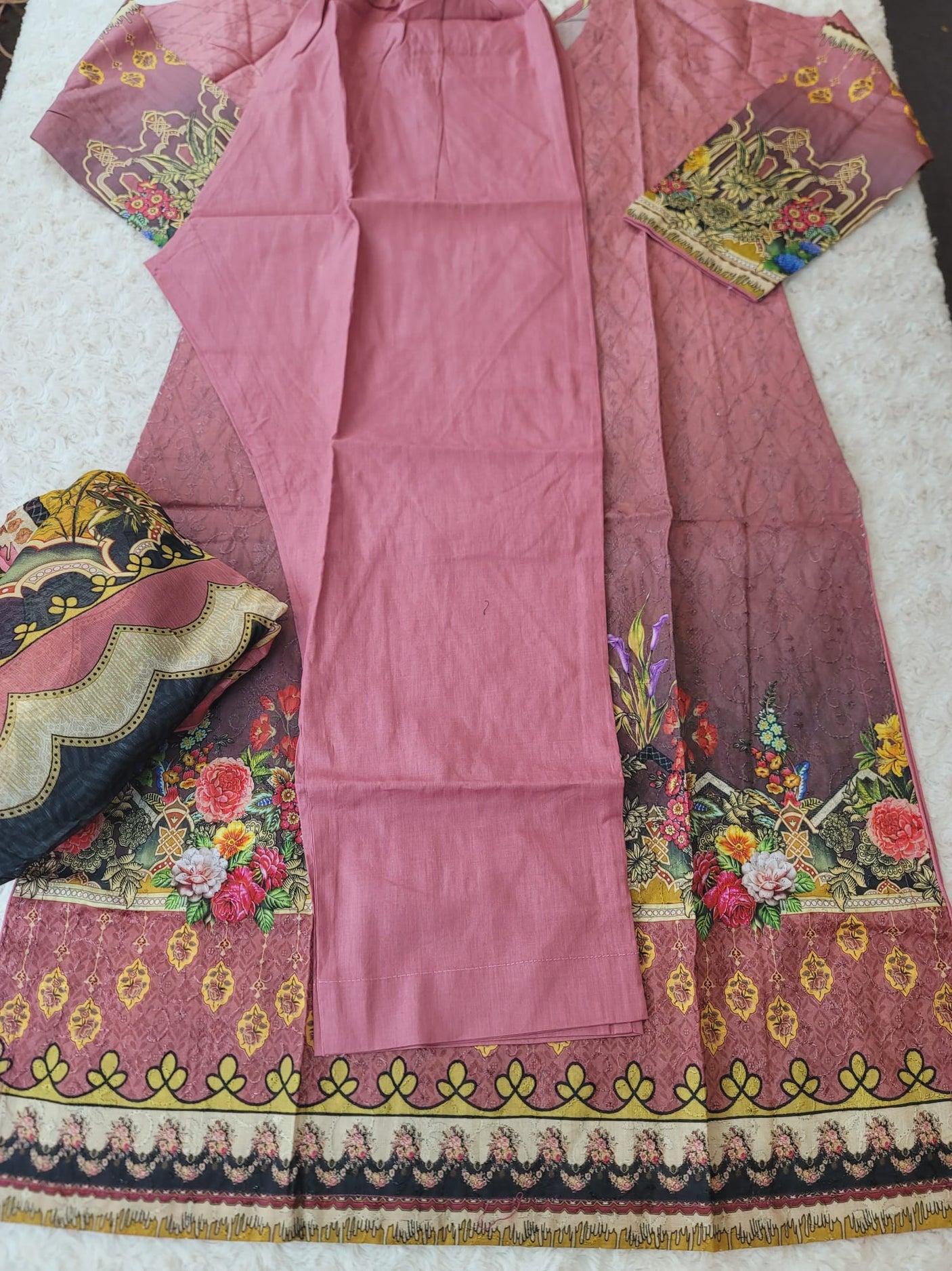 Pakistani Stitched lawn Embroidered Salwar kameez ready to ship