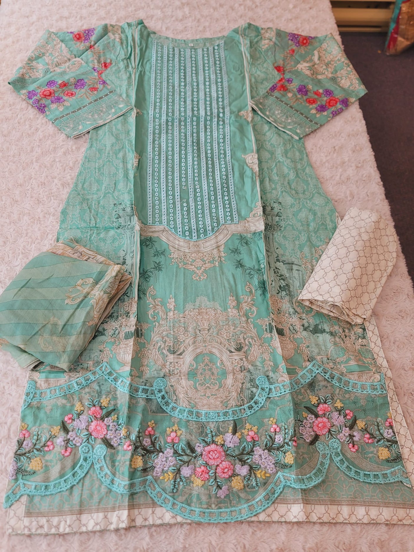 Pakistani Stitched lawn Embroidered Salwar kameez ready to ship