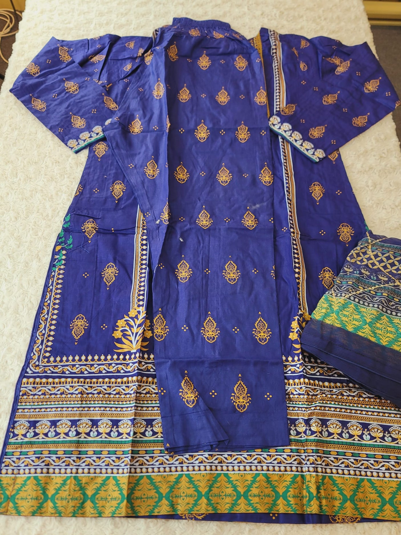 Pakistani Stitched lawn Embroidered Salwar kameez ready to ship