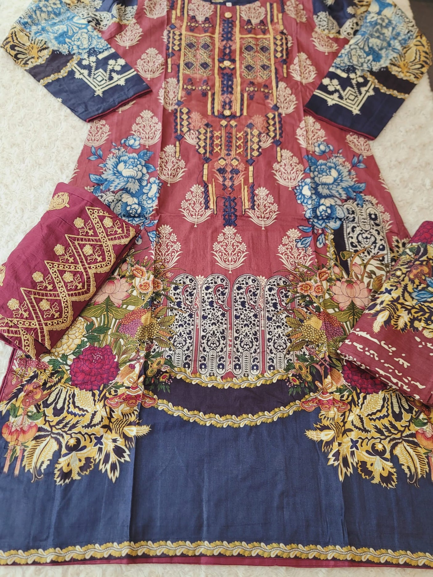 Pakistani Stitched lawn Embroidered Salwar kameez ready to ship