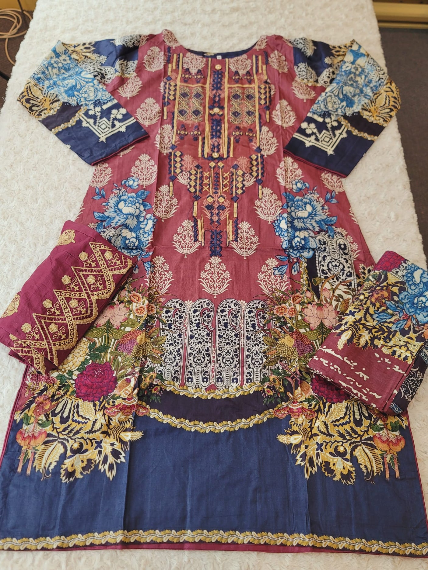 Pakistani Stitched lawn Embroidered Salwar kameez ready to ship