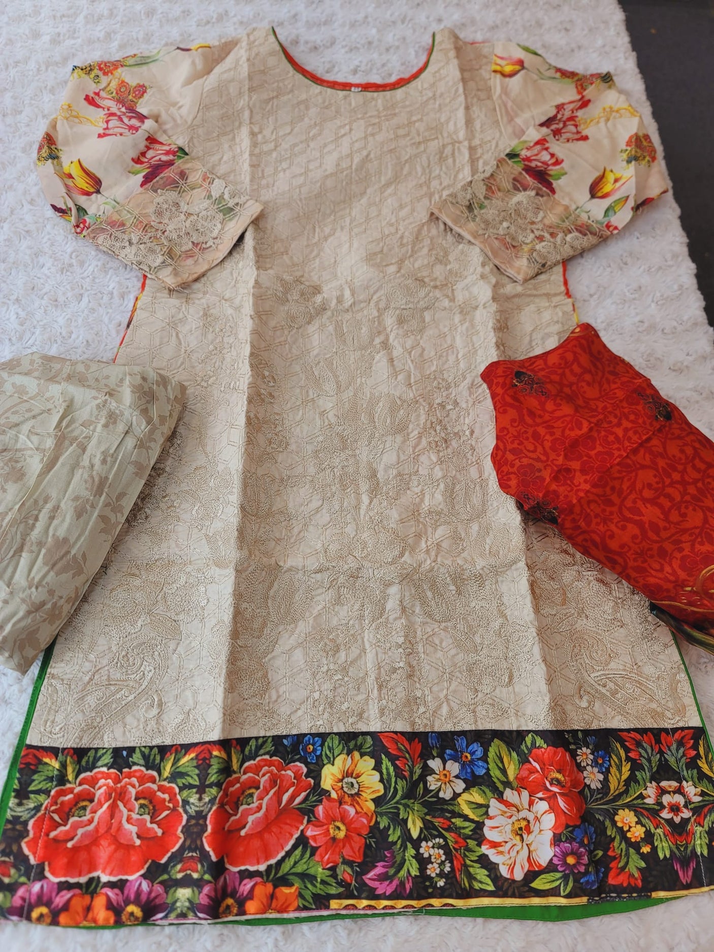 Pakistani Stitched lawn Embroidered Salwar kameez ready to ship