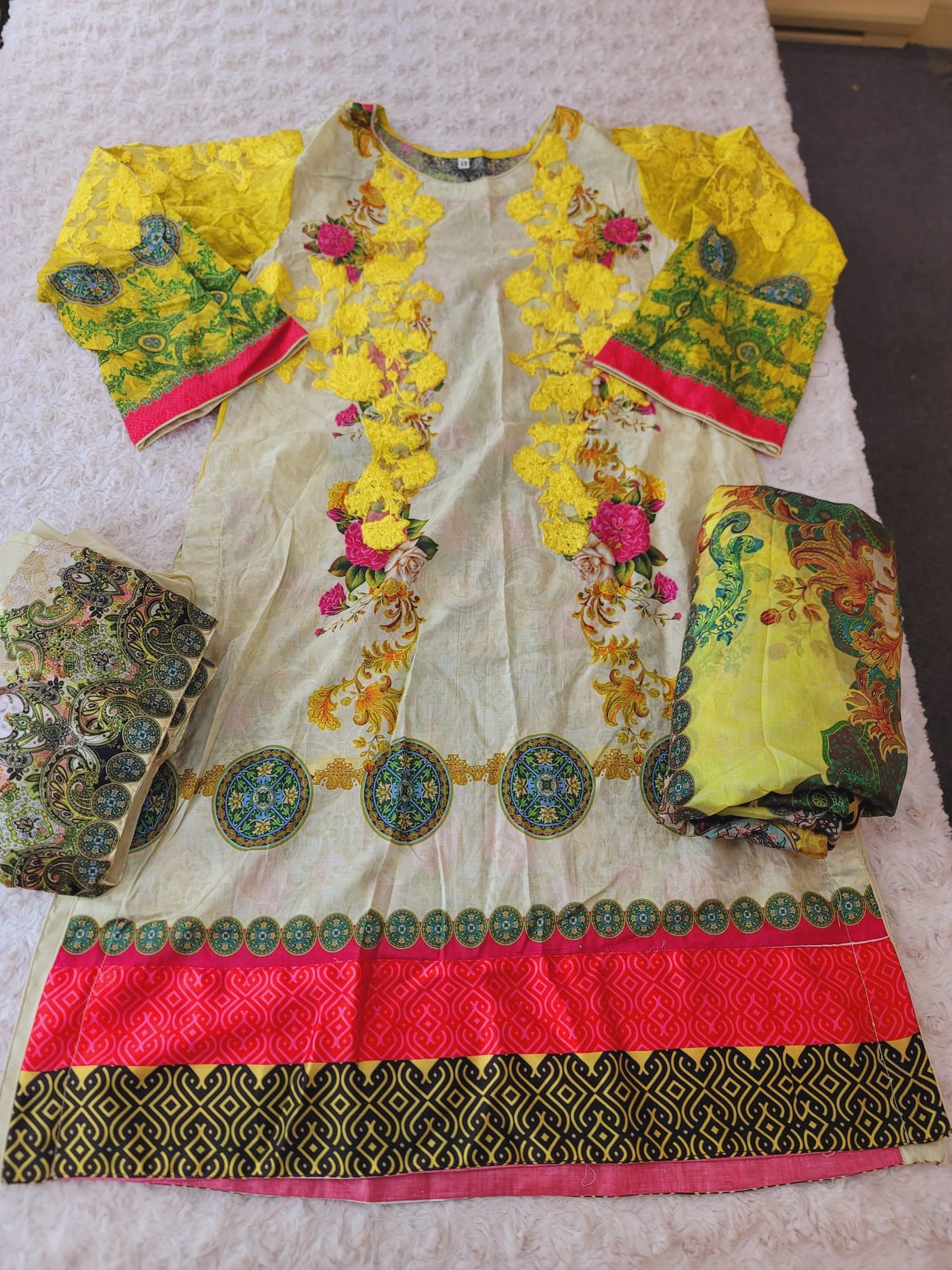 Pakistani Stitched lawn Embroidered Salwar kameez ready to ship