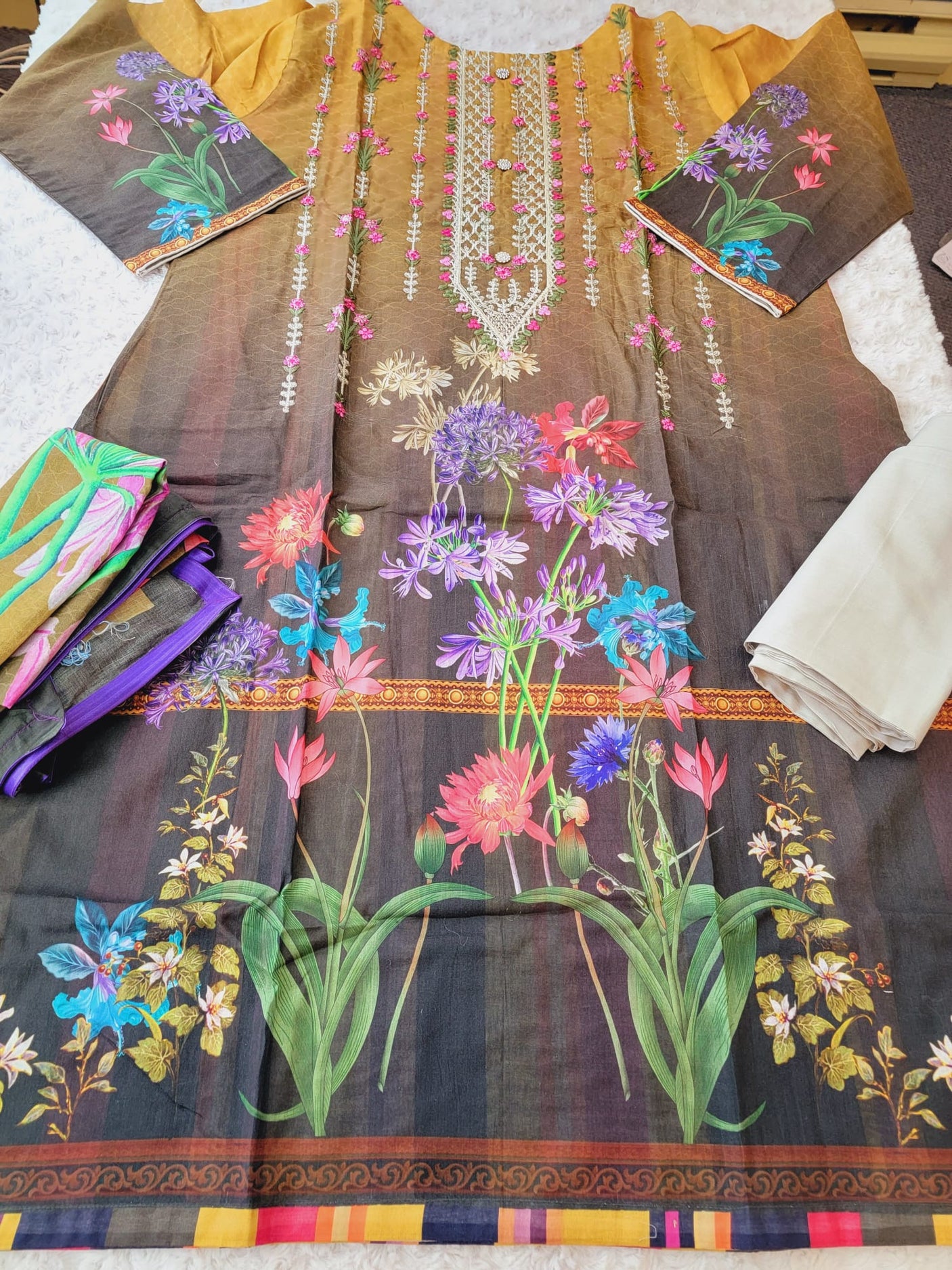 Pakistani Stitched lawn Embroidered Salwar kameez ready to ship