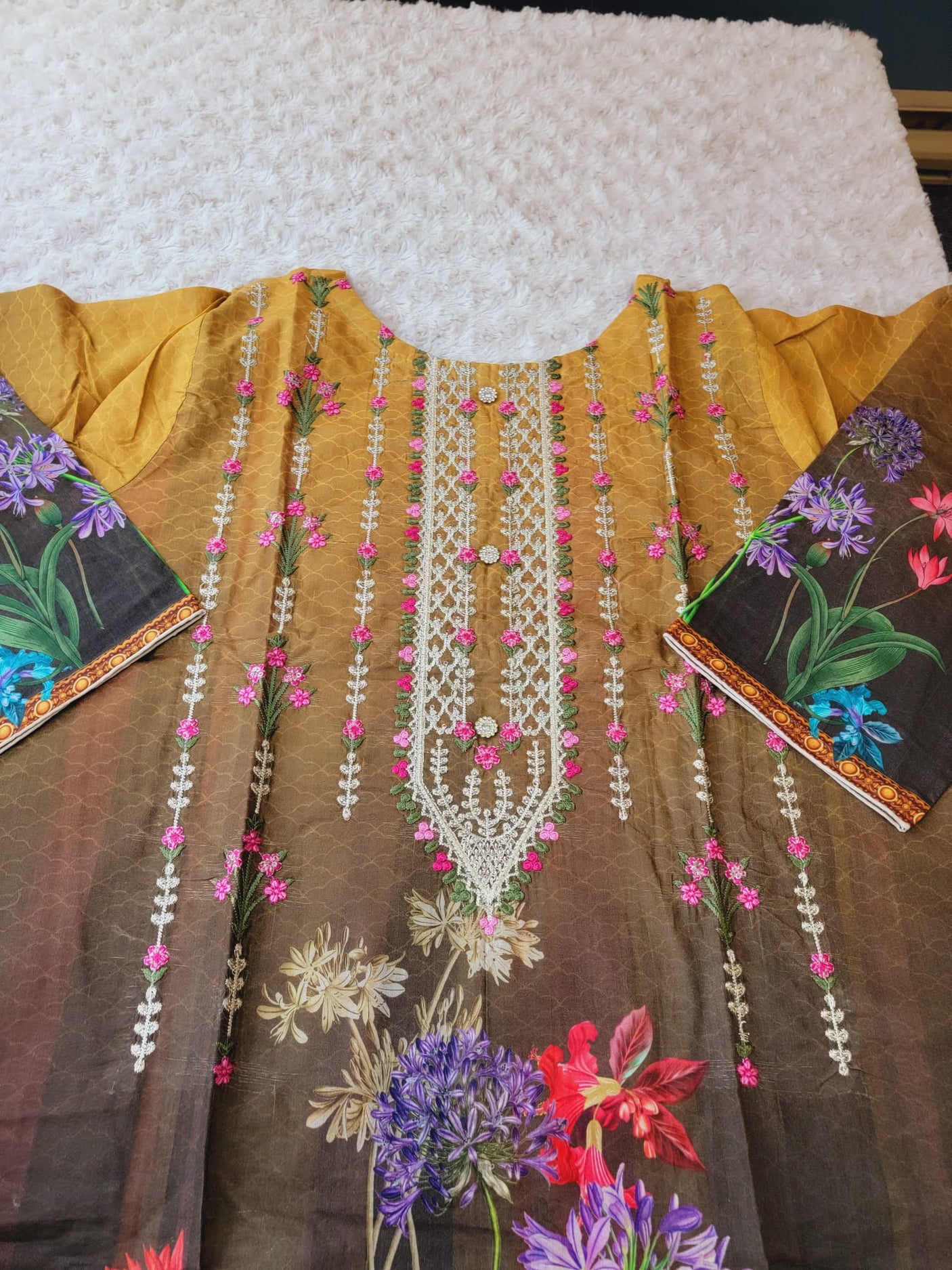 Pakistani Stitched lawn Embroidered Salwar kameez ready to ship