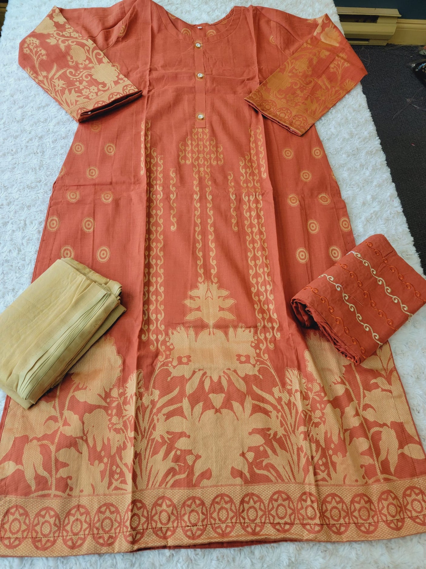 Pakistani Stitched lawn Embroidered Salwar kameez ready to ship