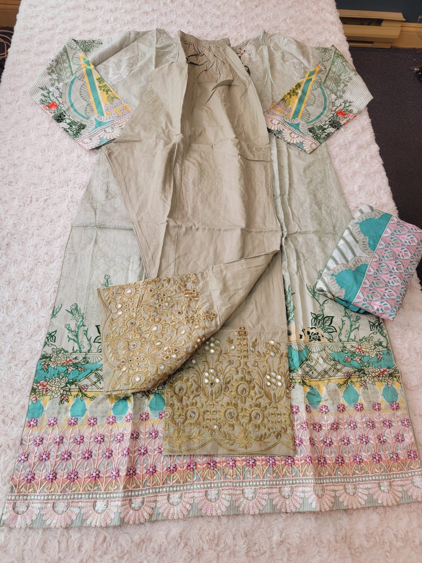 Pakistani Stitched lawn Embroidered Salwar kameez ready to ship