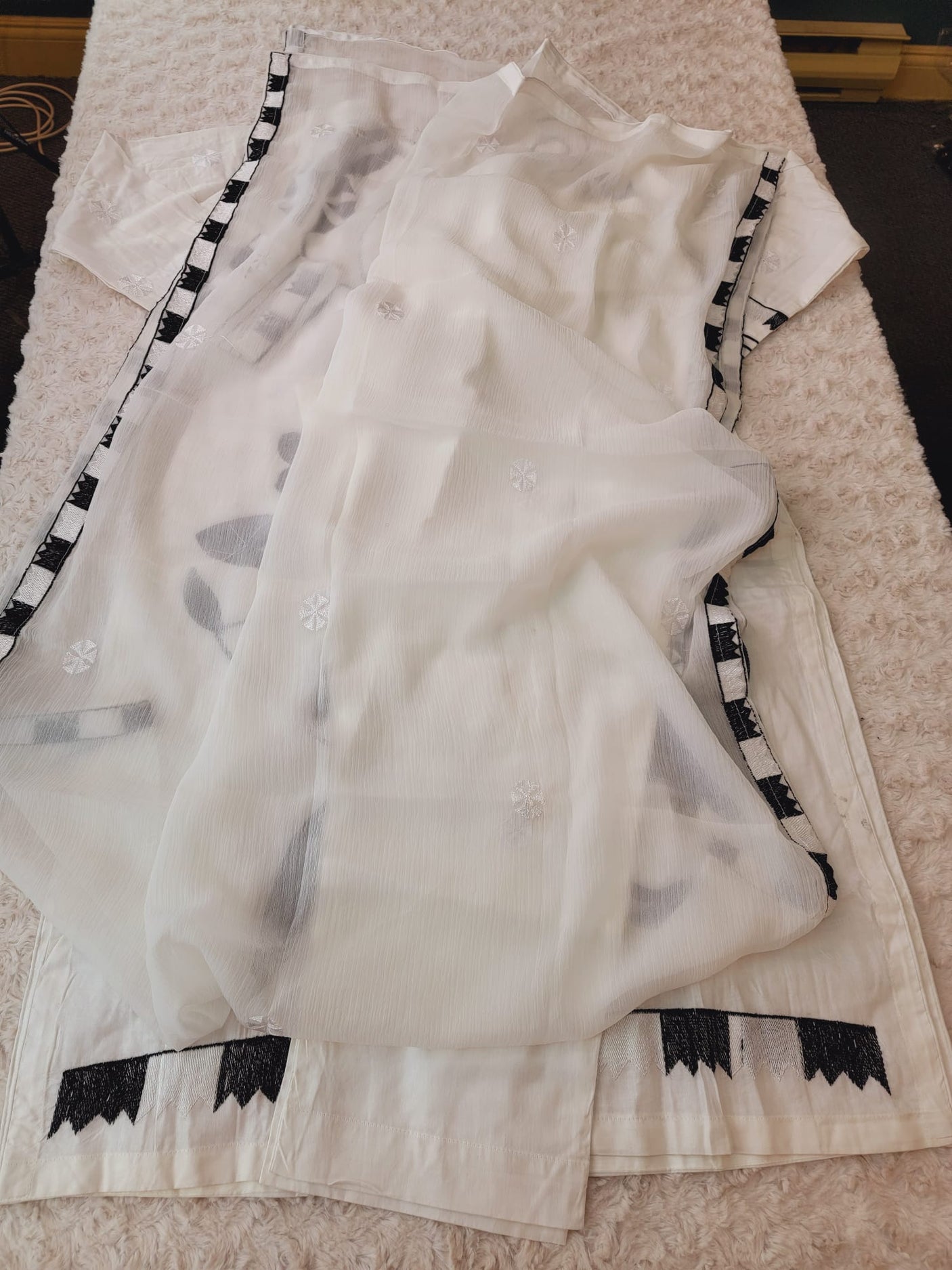 Pakistani Stitched lawn Embroidered Salwar kameez ready to ship