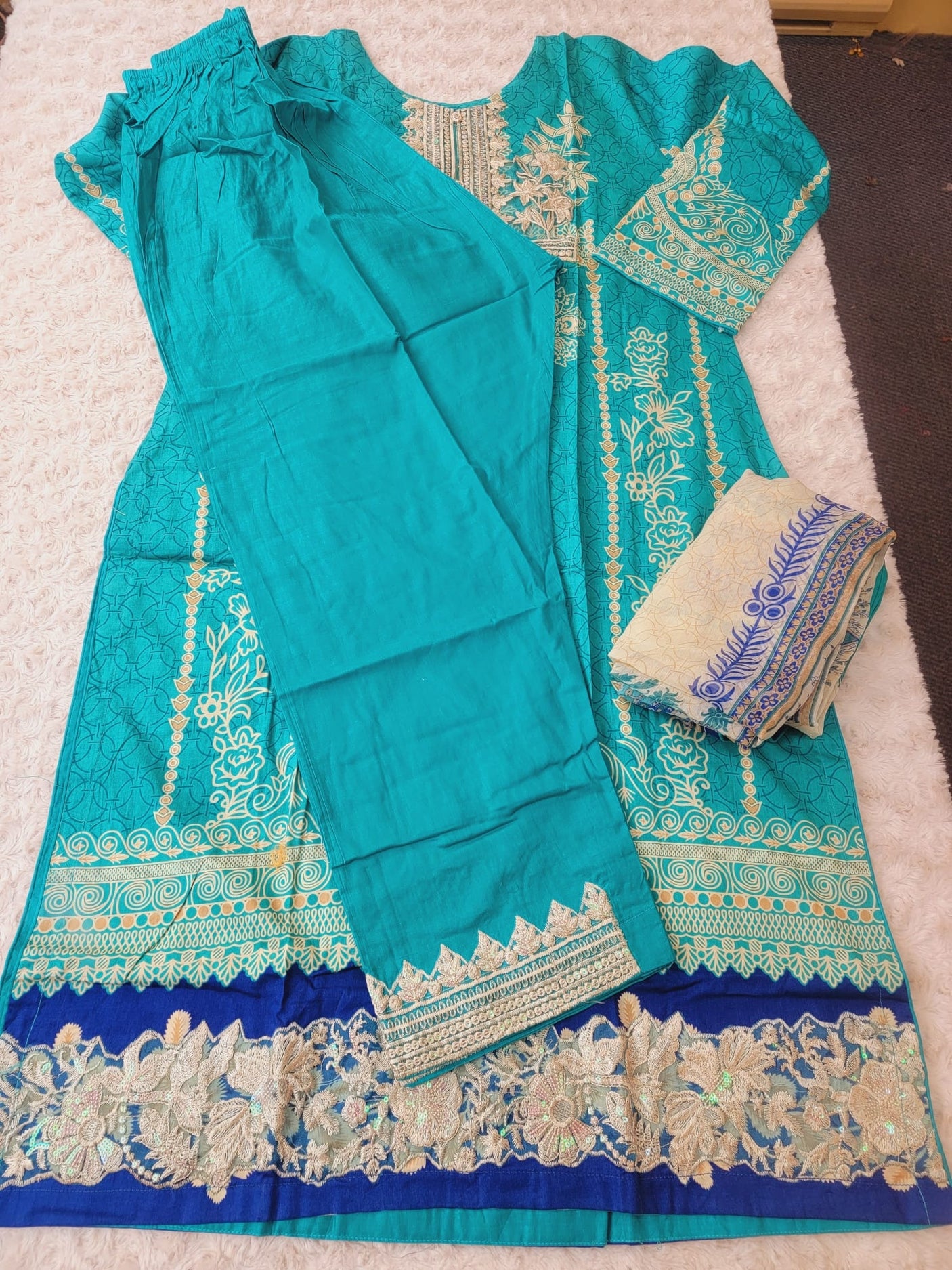 Pakistani Stitched lawn Embroidered Salwar kameez ready to ship