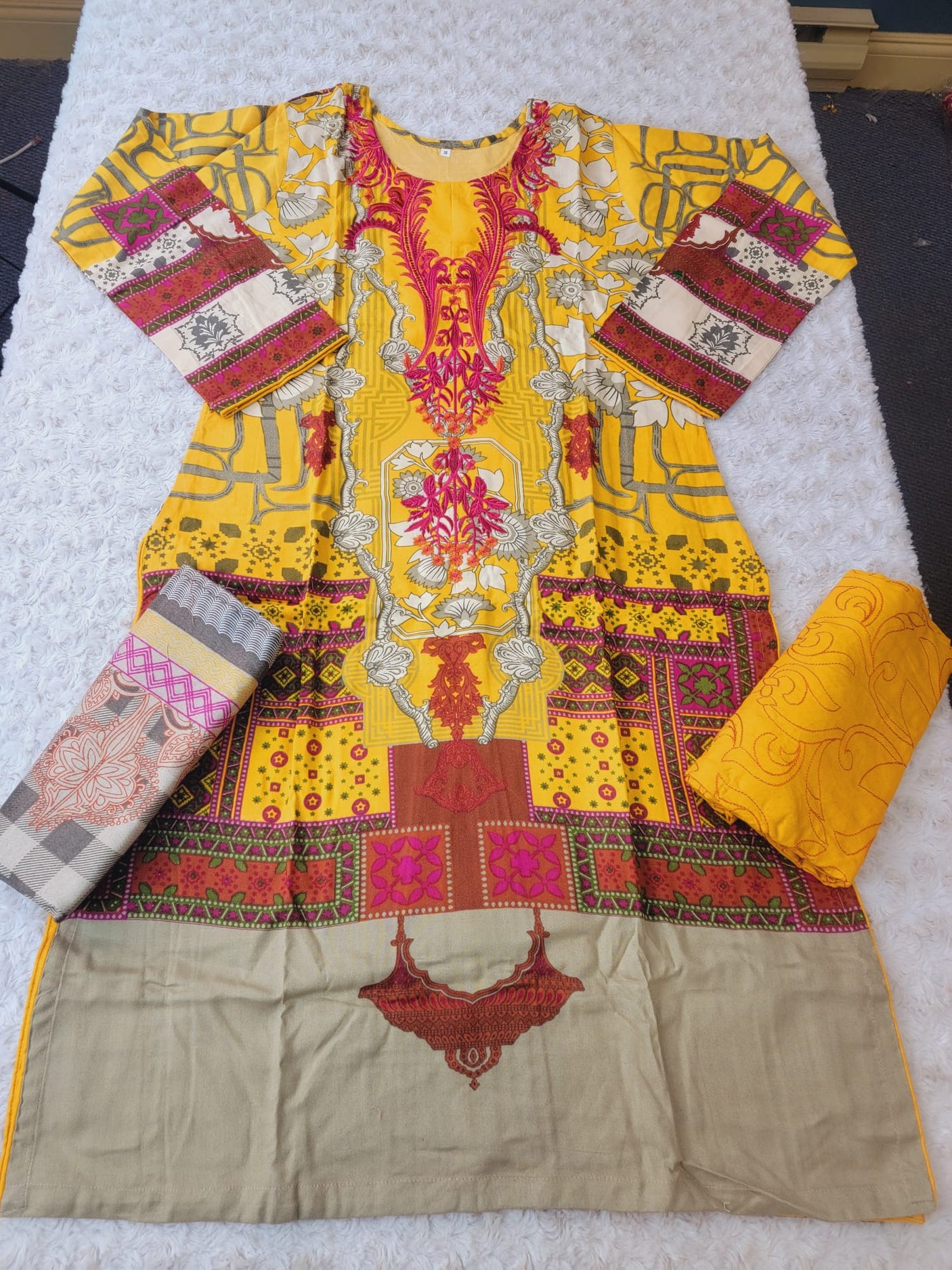 Pakistani linen Embroidered Salwar kameez Ready To Ship