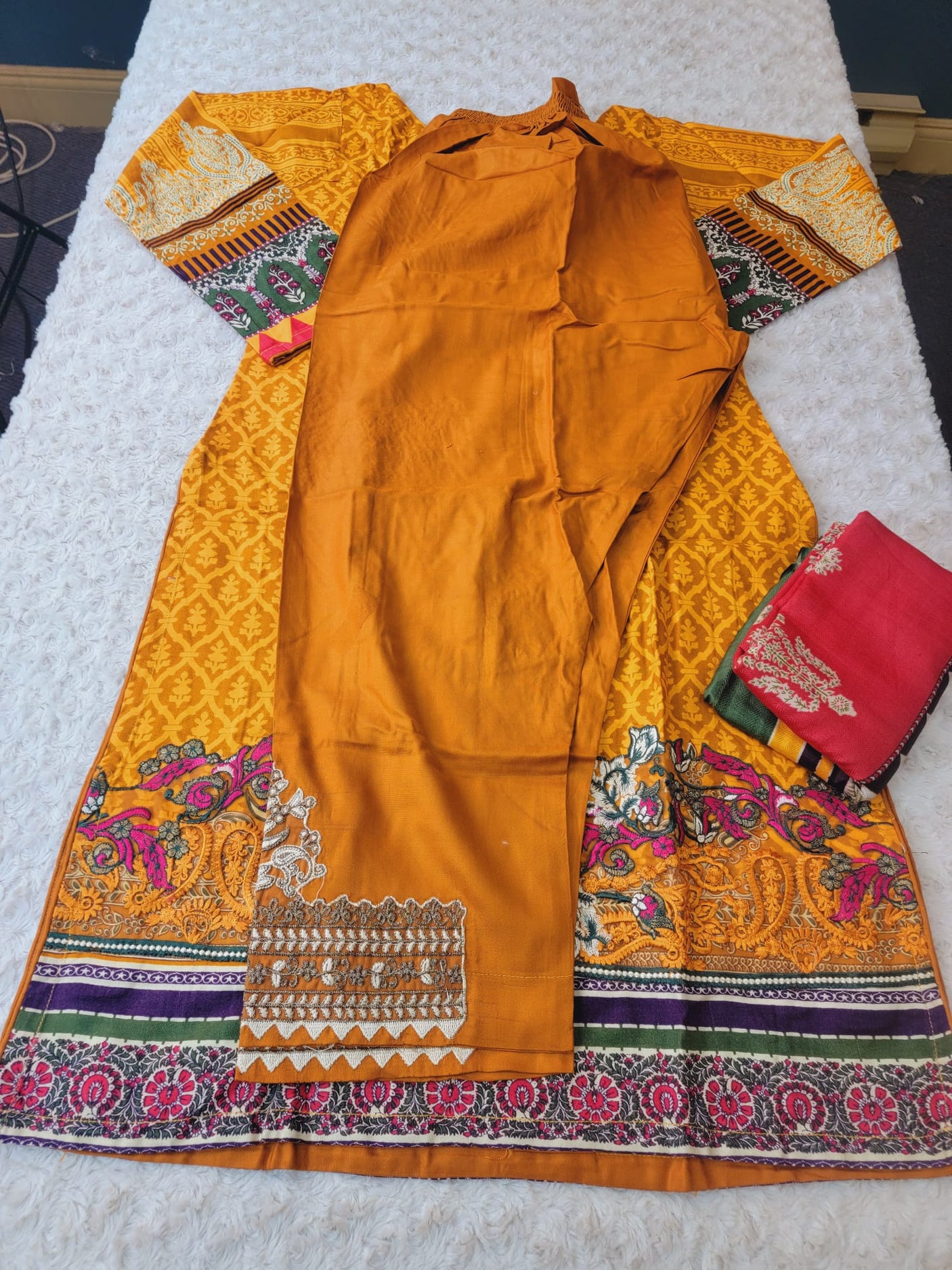 Pakistani linen Embroidered Salwar kameez Ready To Ship