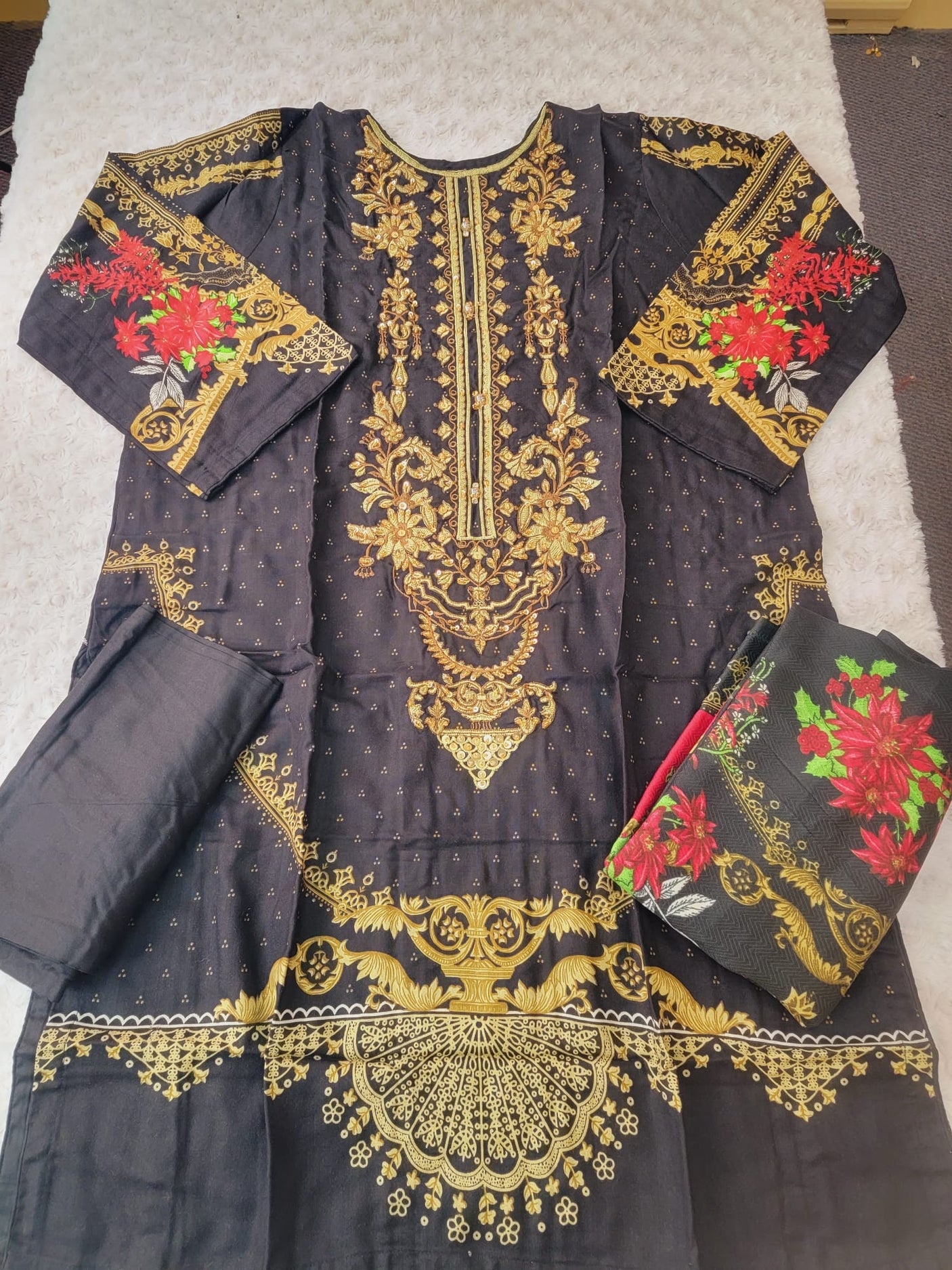 Pakistani linen Embroidered Salwar kameez Ready To Ship