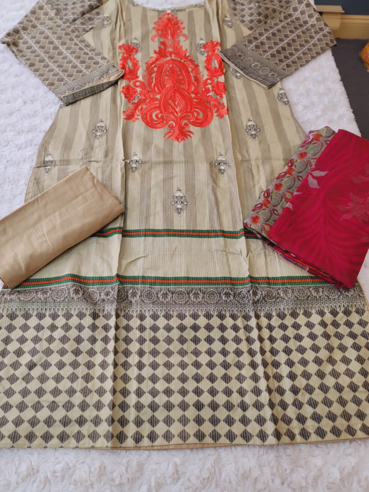 Pakistani Stitched Embroidered Lawn Salwar kameez ready to ship