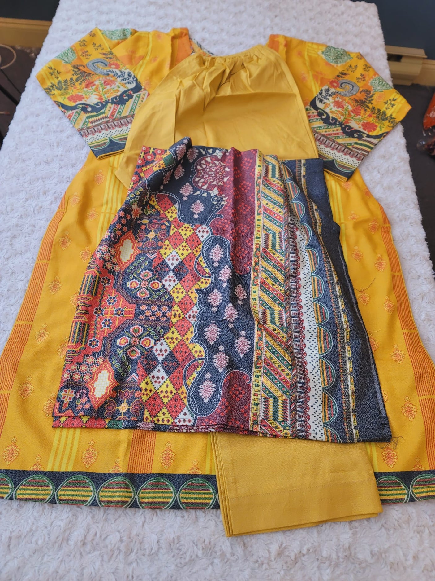 Pakistani linen Embroidered Salwar kameez Ready To Ship