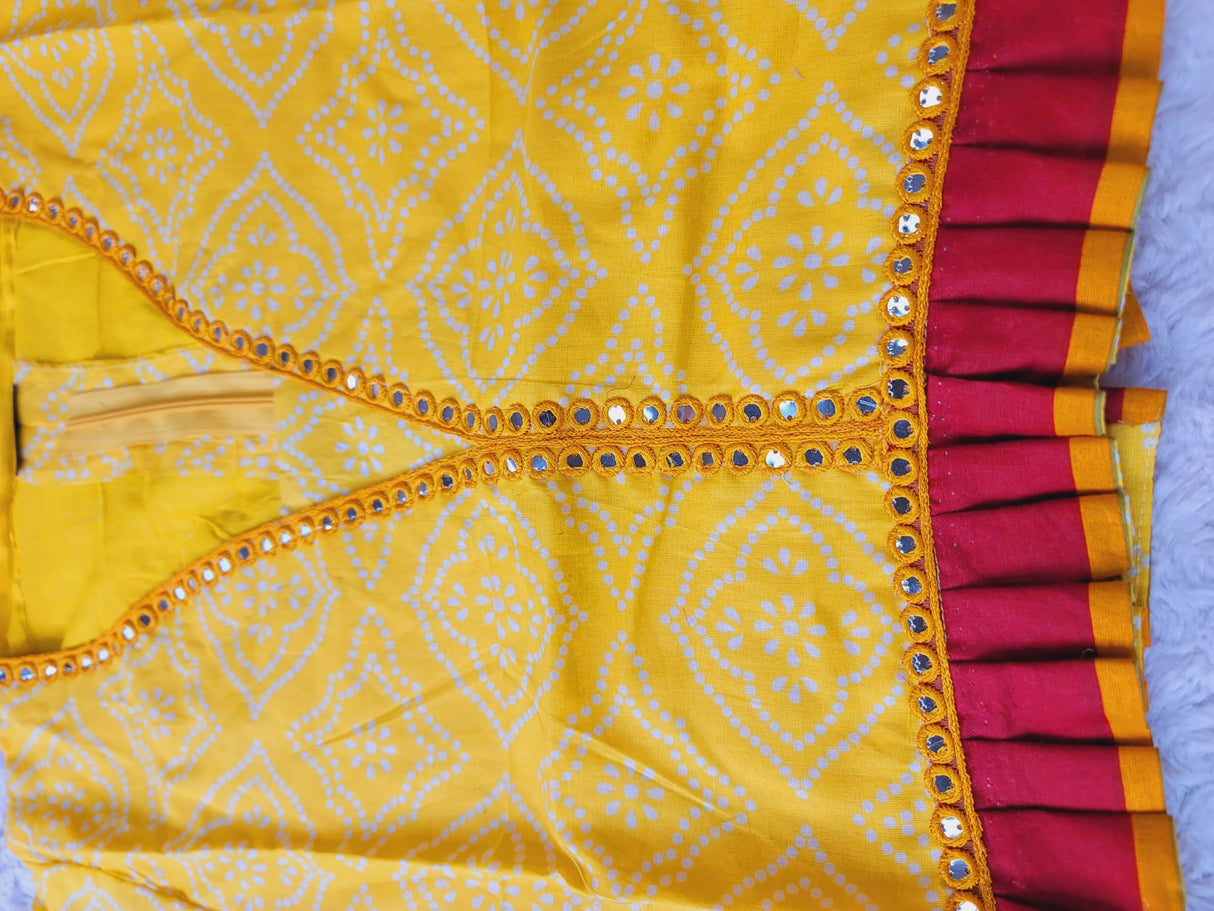 Designer chundri printed blouse with accessories