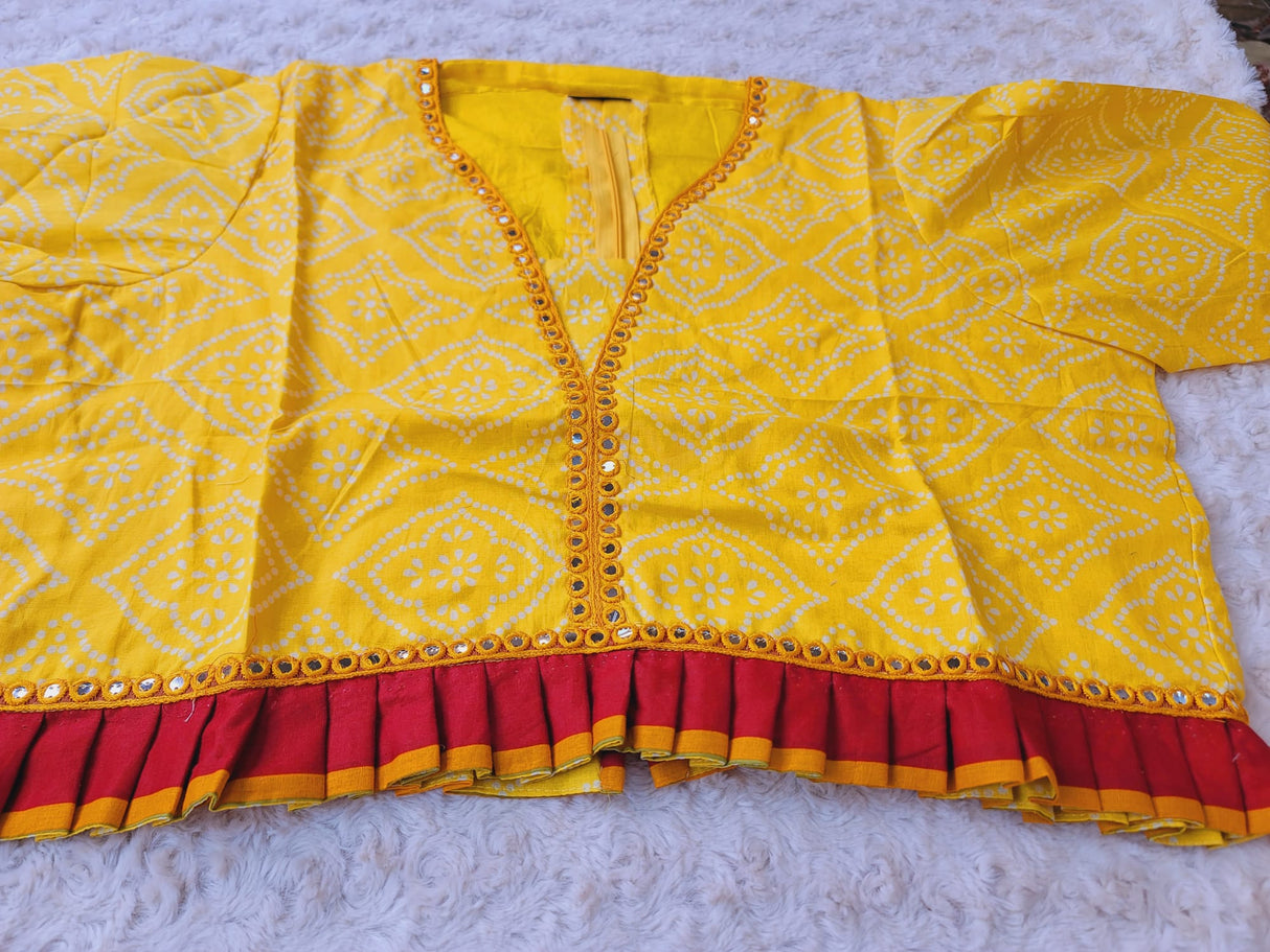 Designer chundri printed blouse with accessories