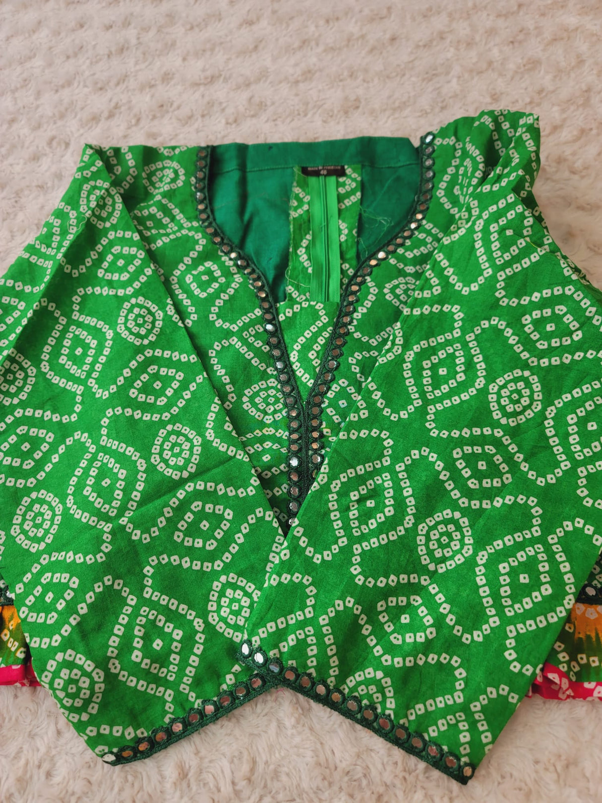 Designer chundri printed blouse with accessories