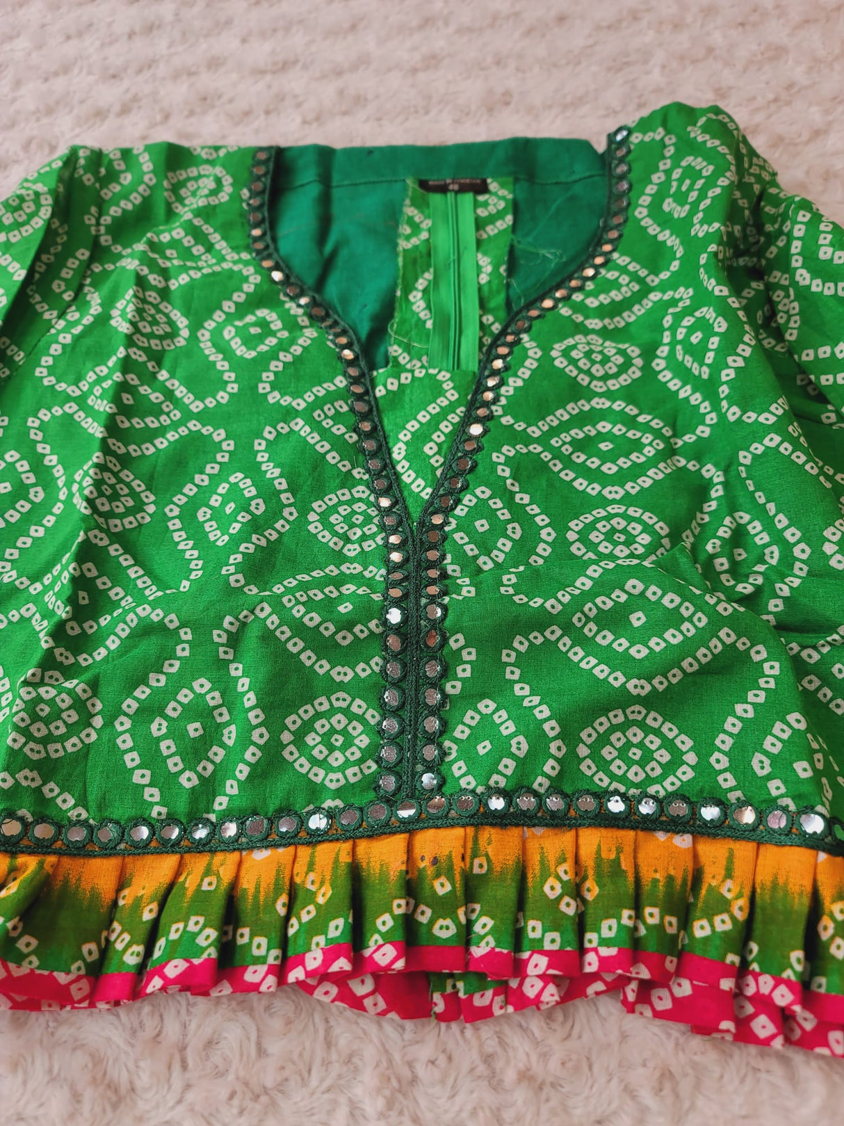 Designer chundri printed blouse with accessories