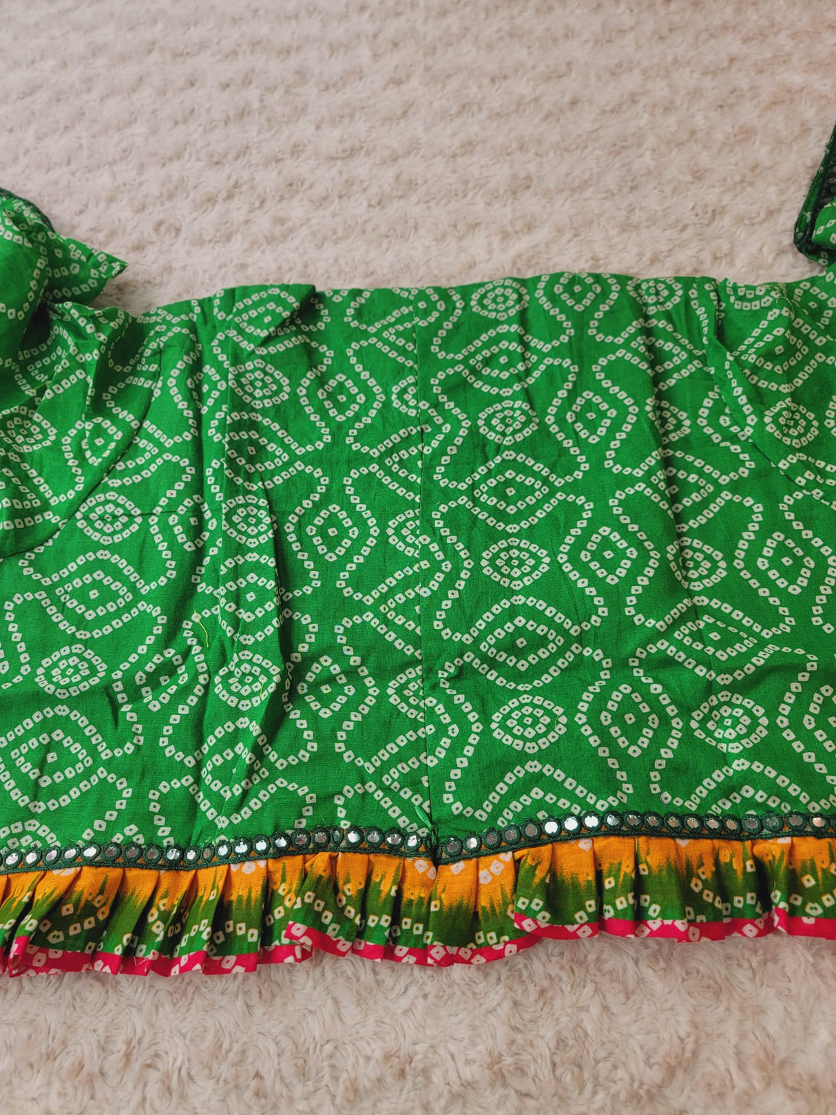 Designer chundri printed blouse with accessories