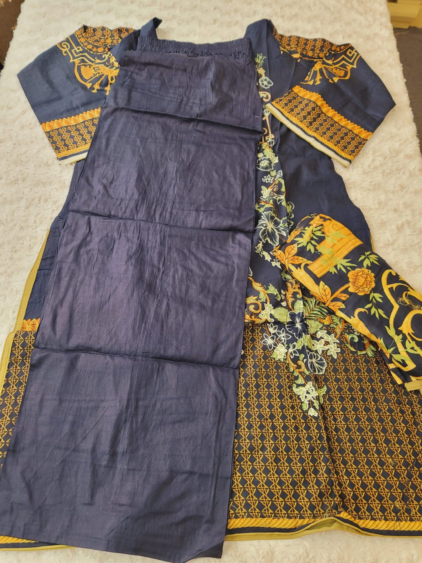 Pakistani Stitched lawn Embroidered Salwar kameez ready to ship