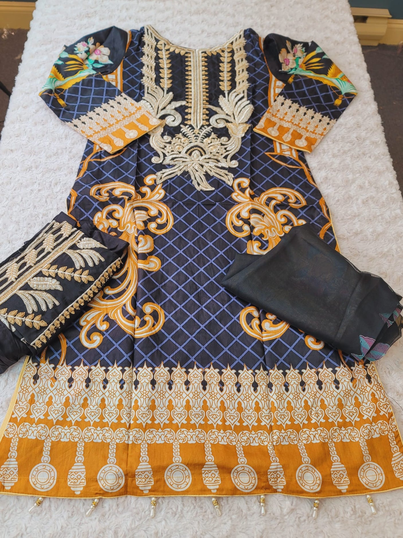 Pakistani Stitched lawn Embroidered Salwar kameez ready to ship