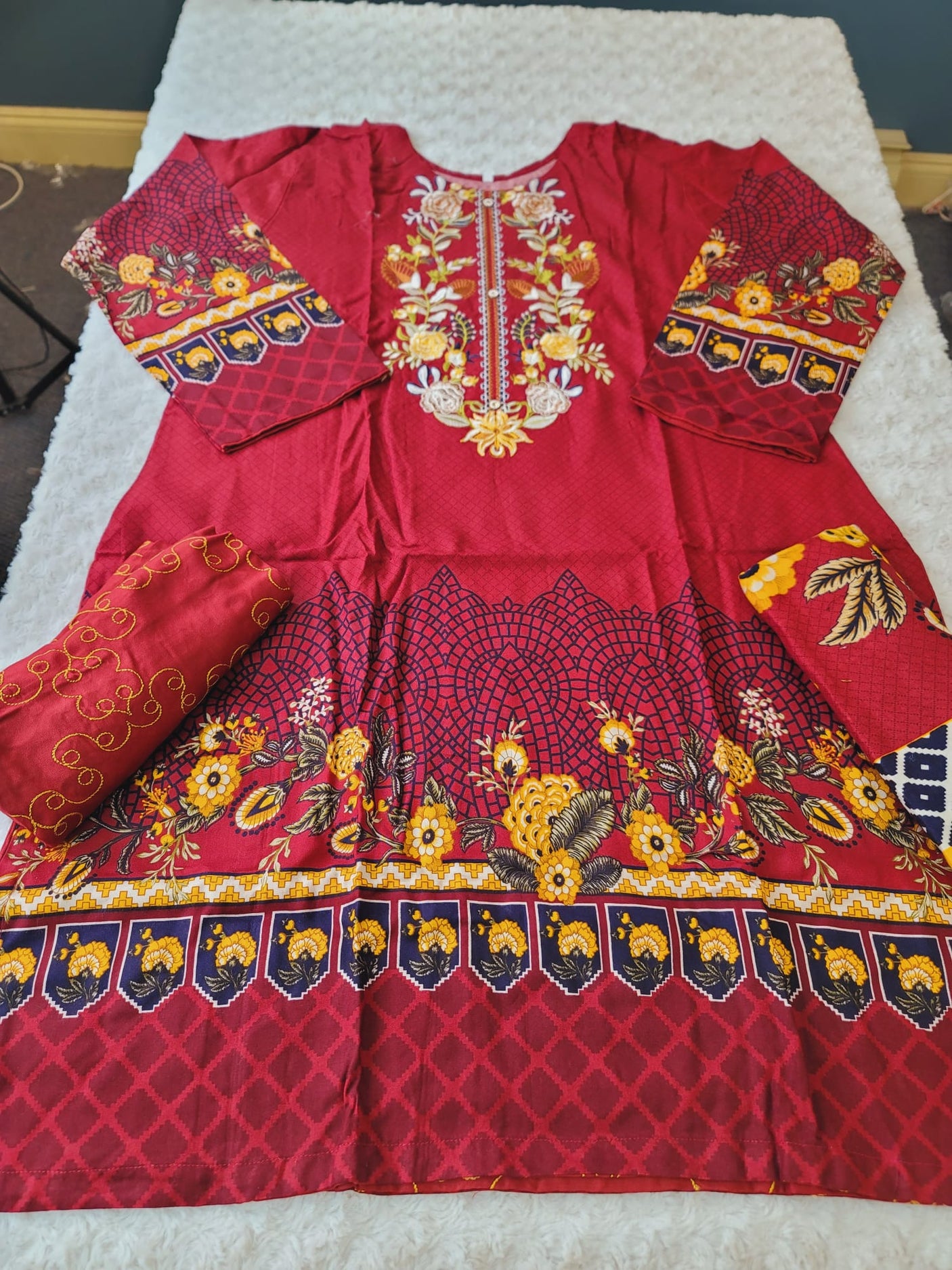 Pakistani linen Embroidered Salwar kameez Ready To Ship