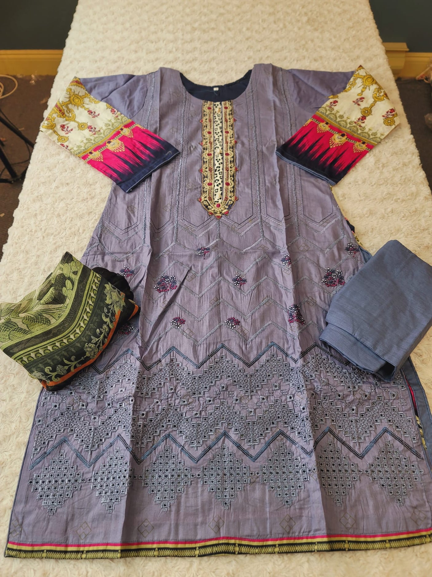Pakistani lawn Embroidered Salwar kameez Ready To Ship