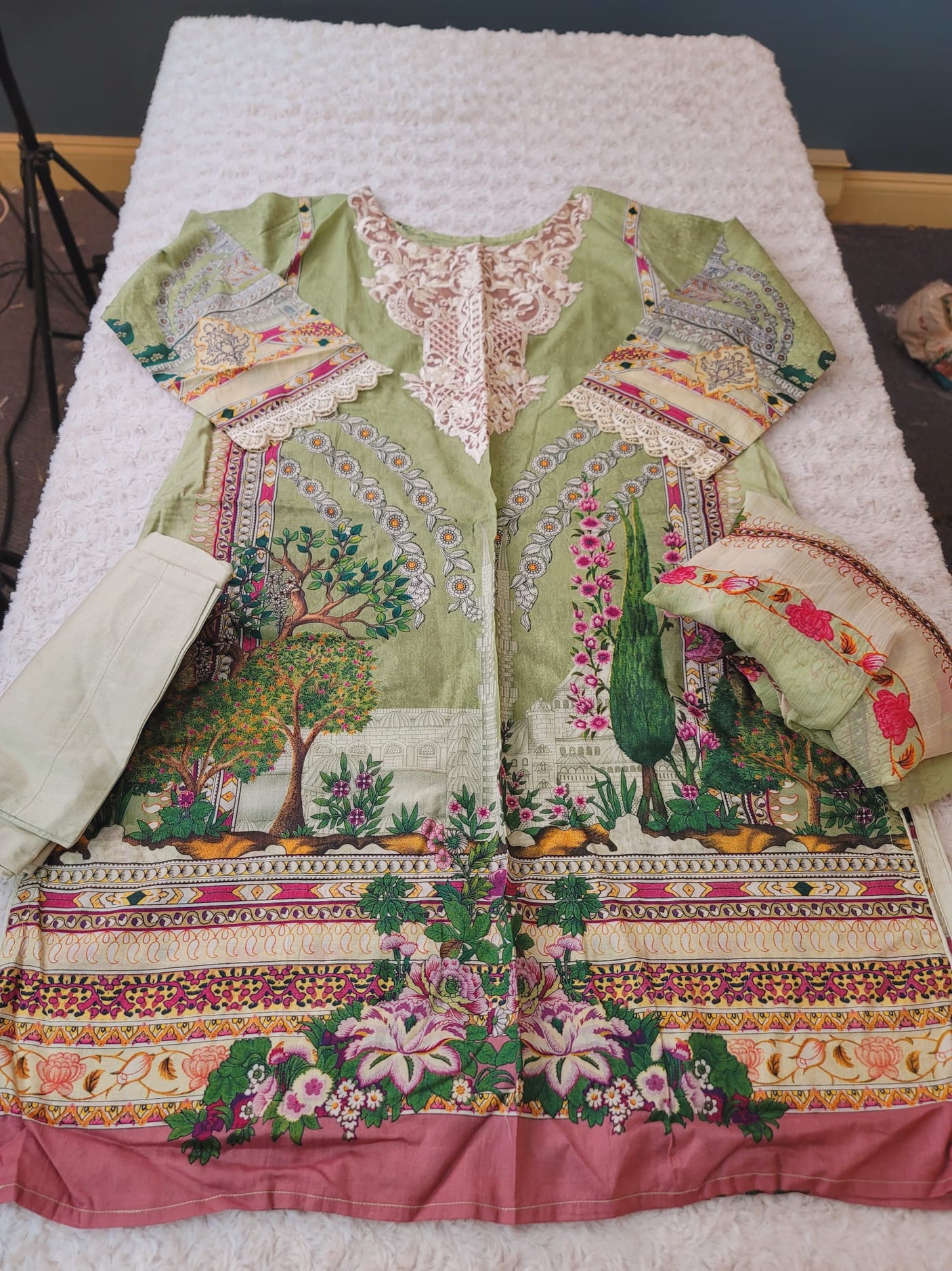 Pakistani lawn Embroidered Salwar kameez Ready To Ship