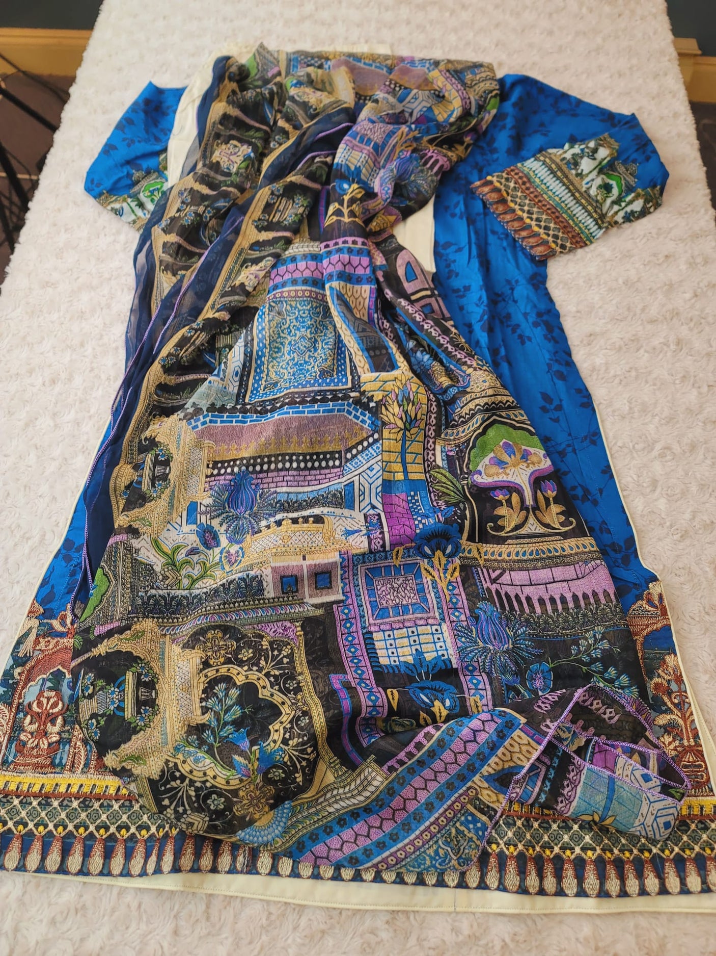 Pakistani lawn Embroidered Salwar kameez Ready To Ship