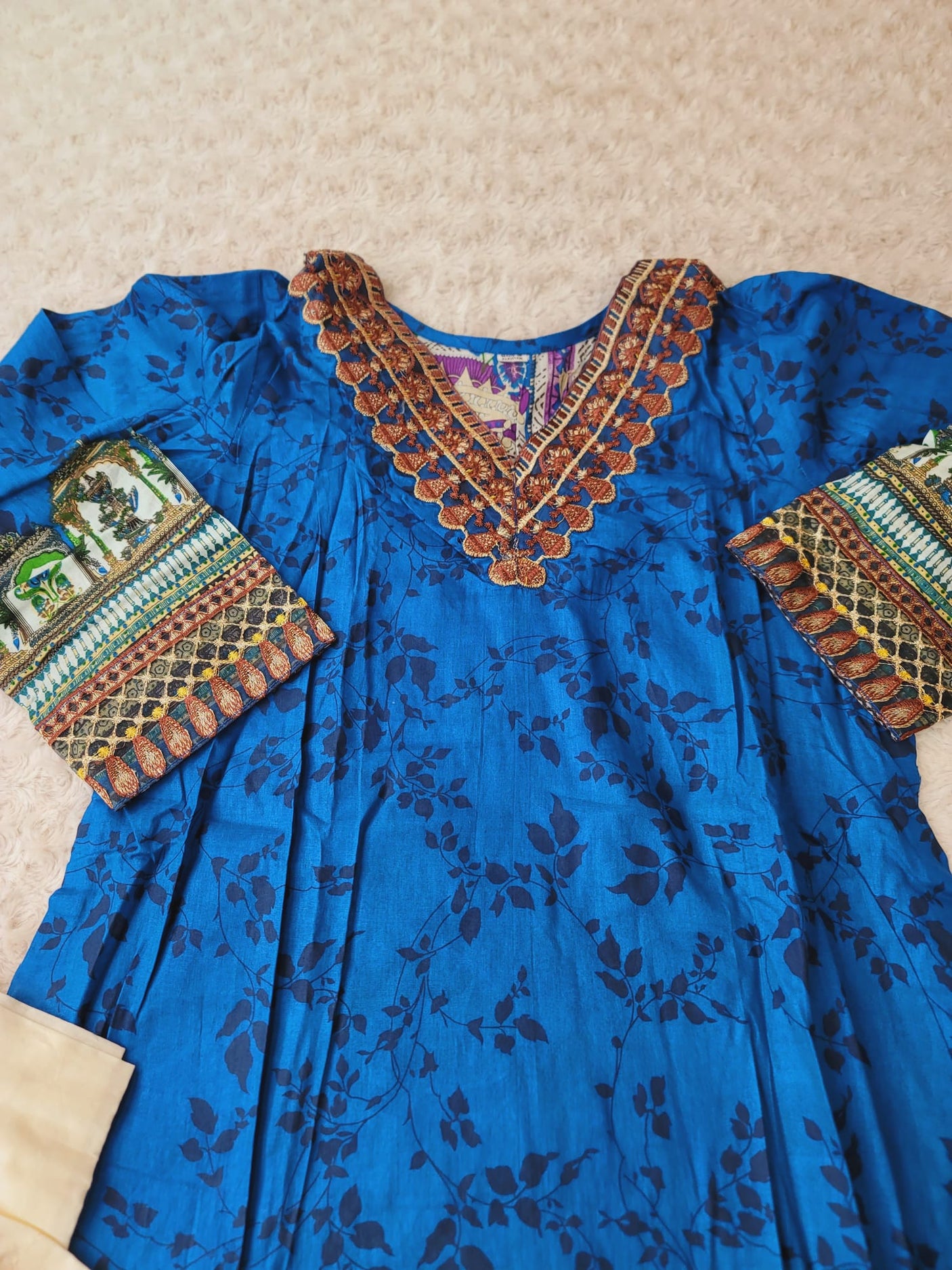 Pakistani lawn Embroidered Salwar kameez Ready To Ship