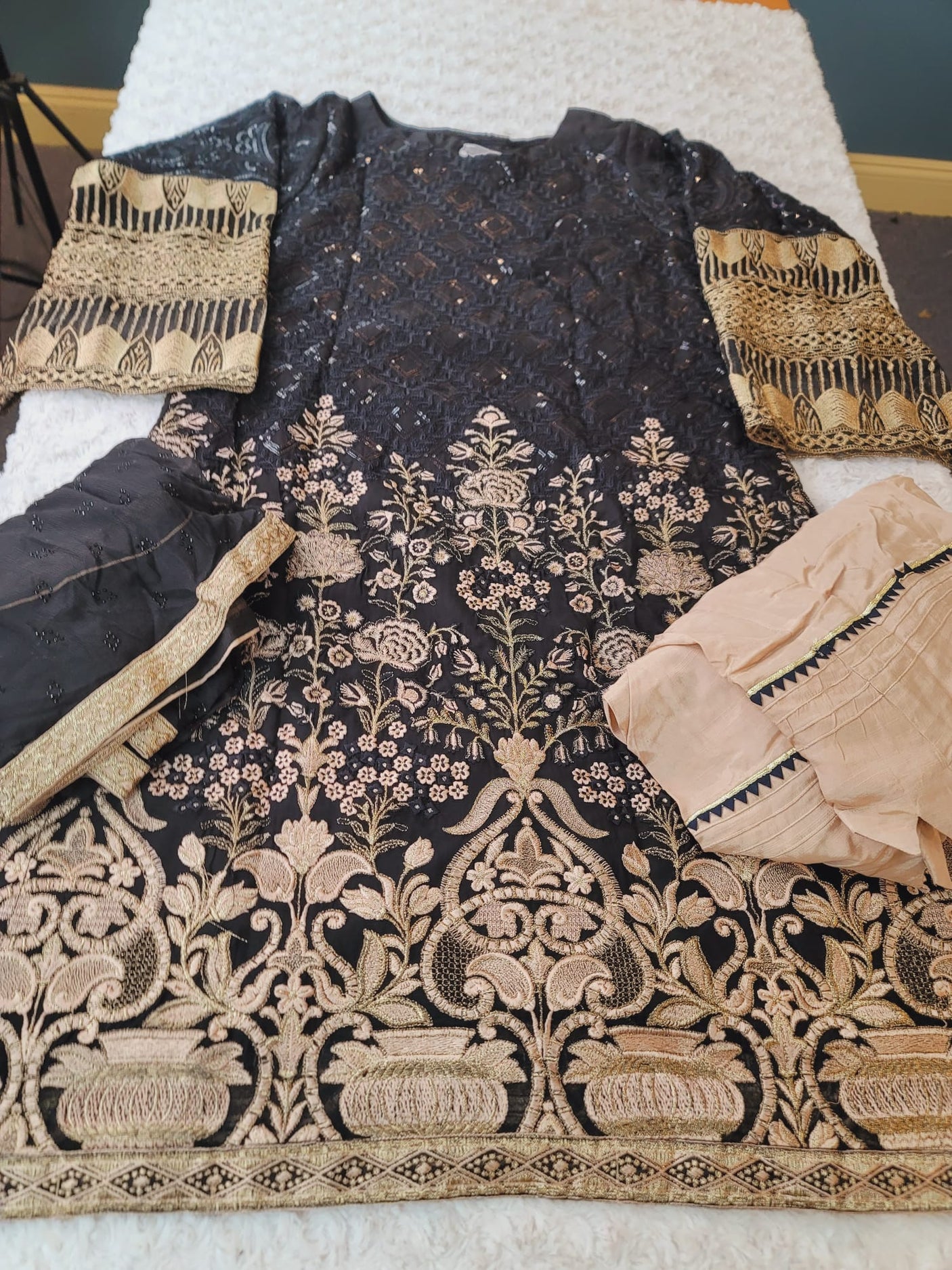 Pakistani Luxury Chiffon Embroidered Suit Ready To Ship