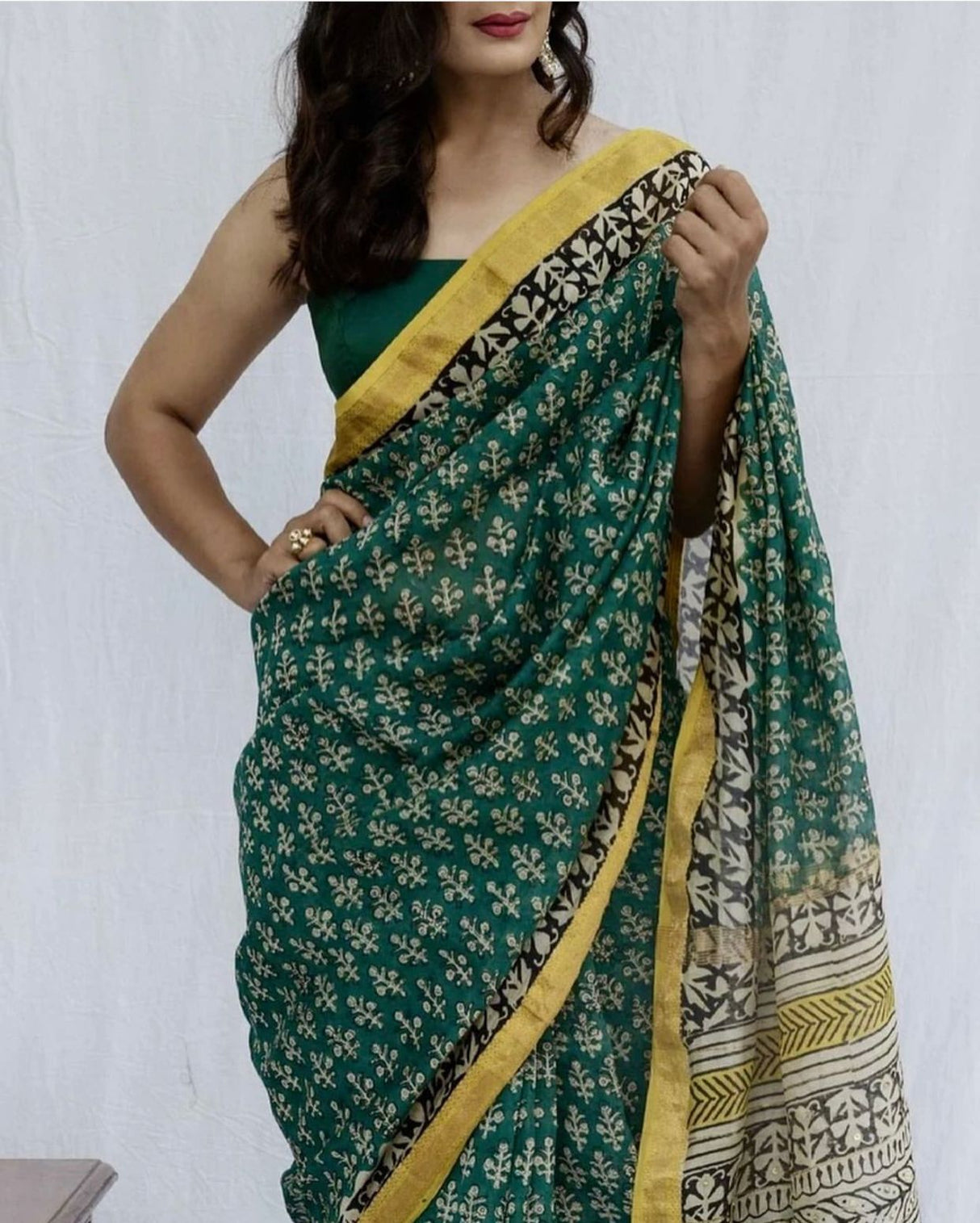 MUNAR SILK COTTON *ORIGINAL DIGITAL PRINT* Saree length (5.5)mtr. Blouse:- banglore(Digital print)