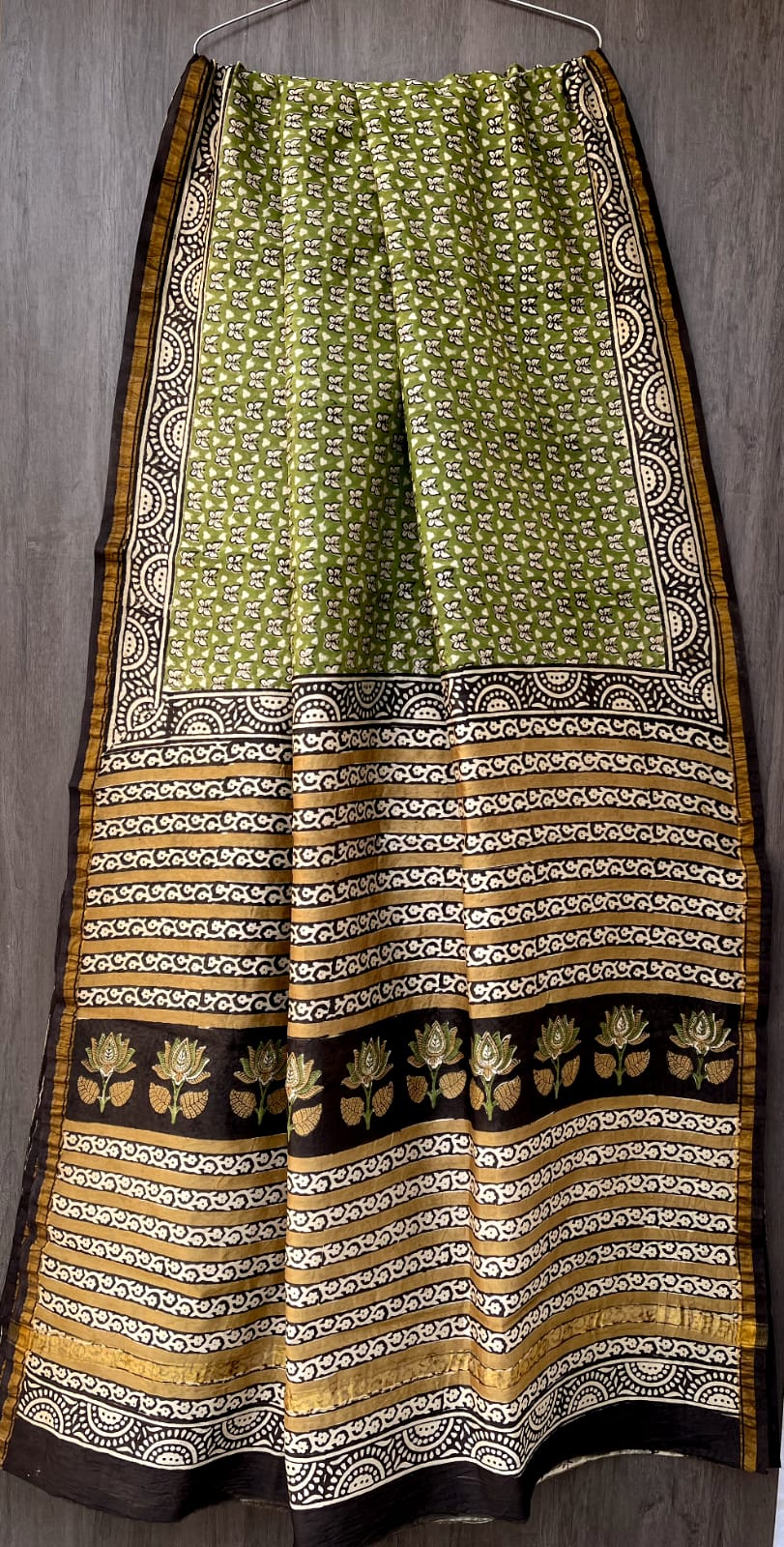 Chandari saree