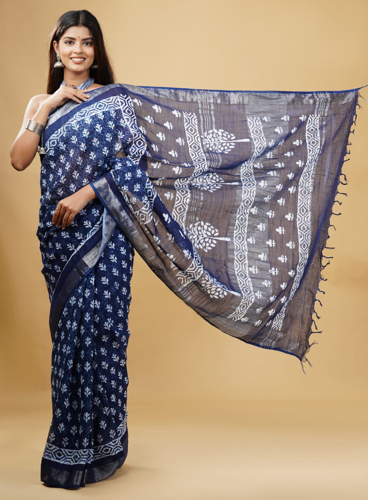 khadi ghicha Saree with running blouse