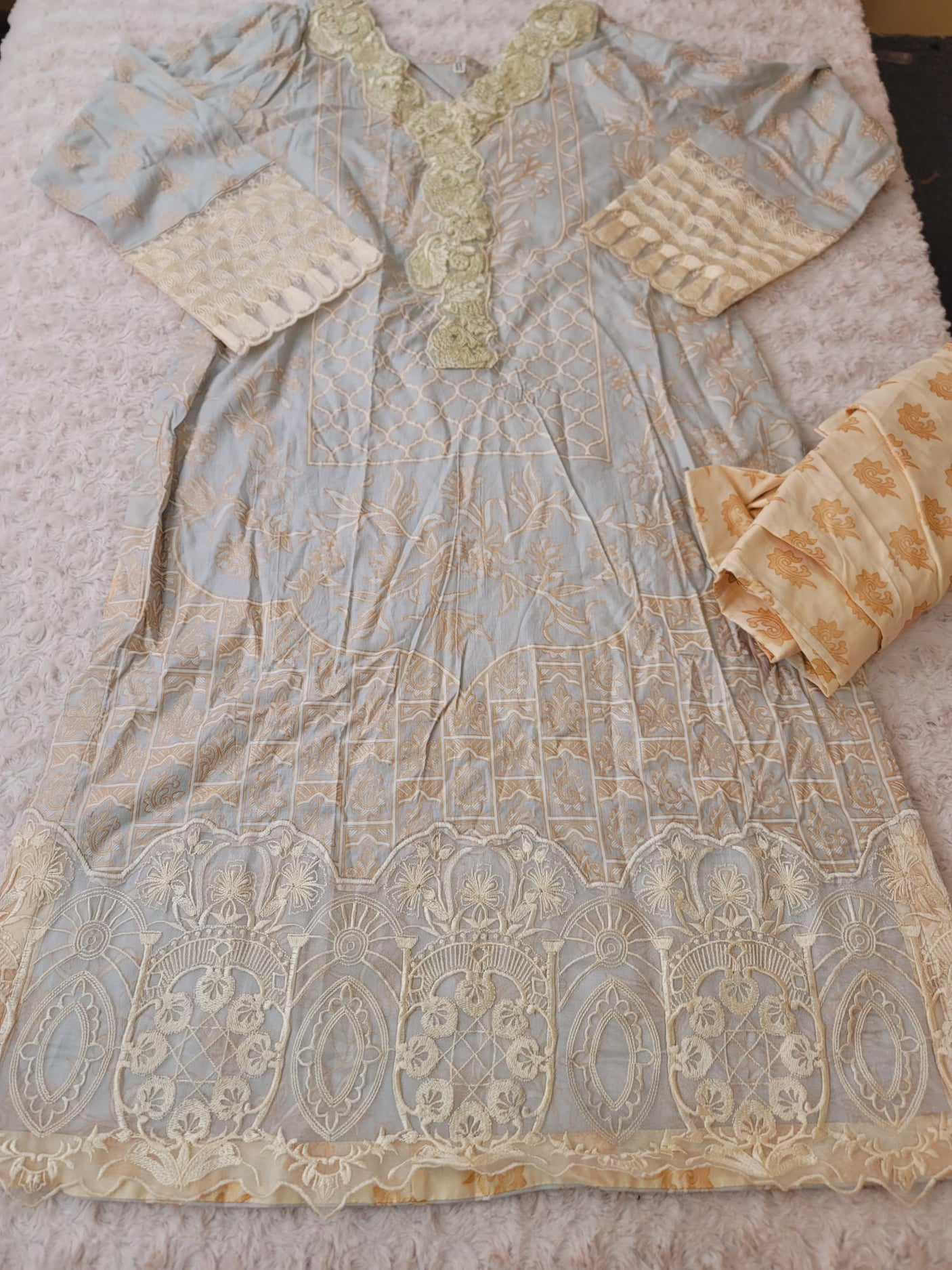 Pakistani Stitched lawn Embroidered Salwar kameez ready to ship