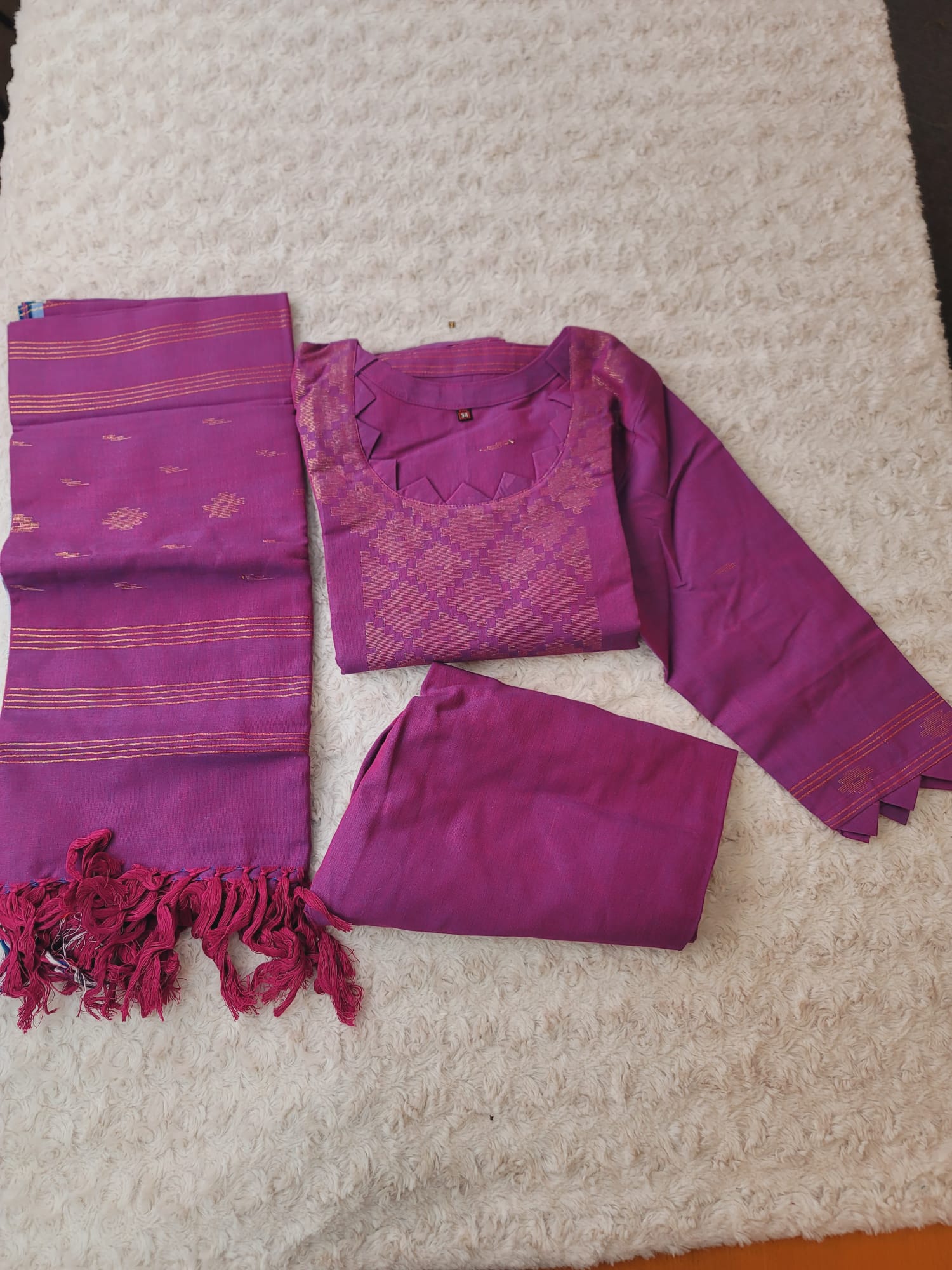 Bangladeshi Jamdani salwar kamiz