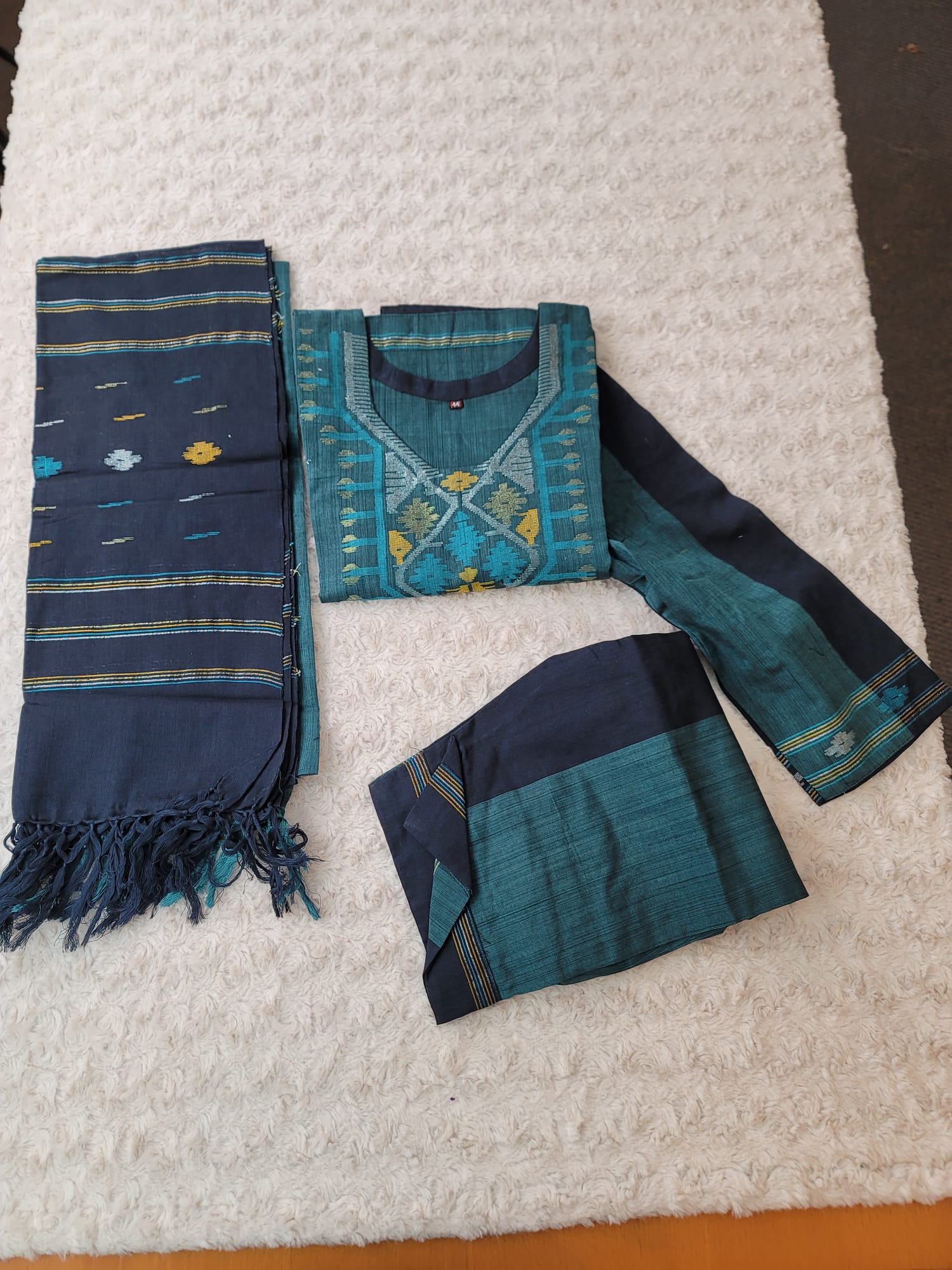 Bangladeshi Jamdani salwar kamiz