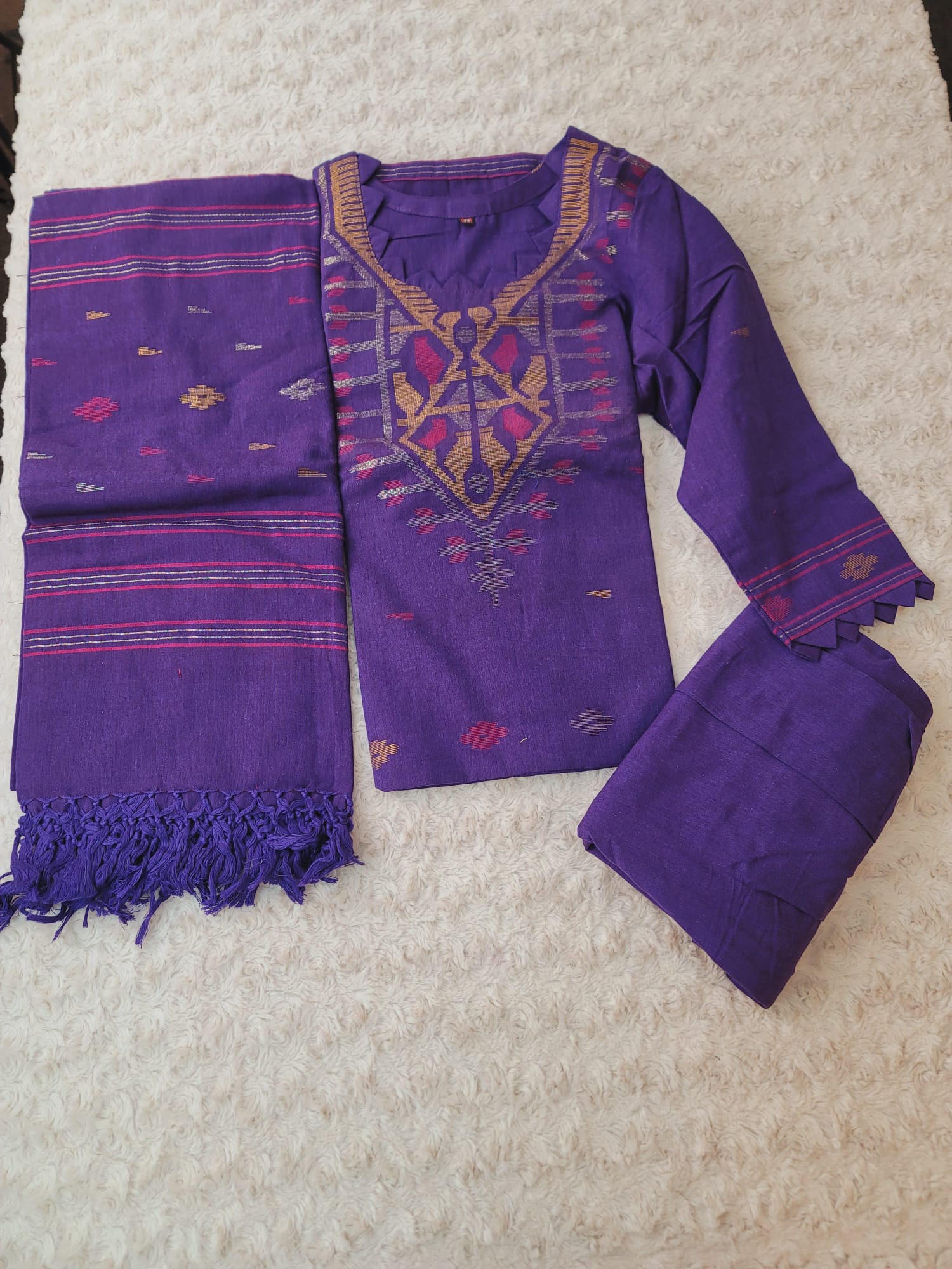 Bangladeshi Jamdani salwar kamiz