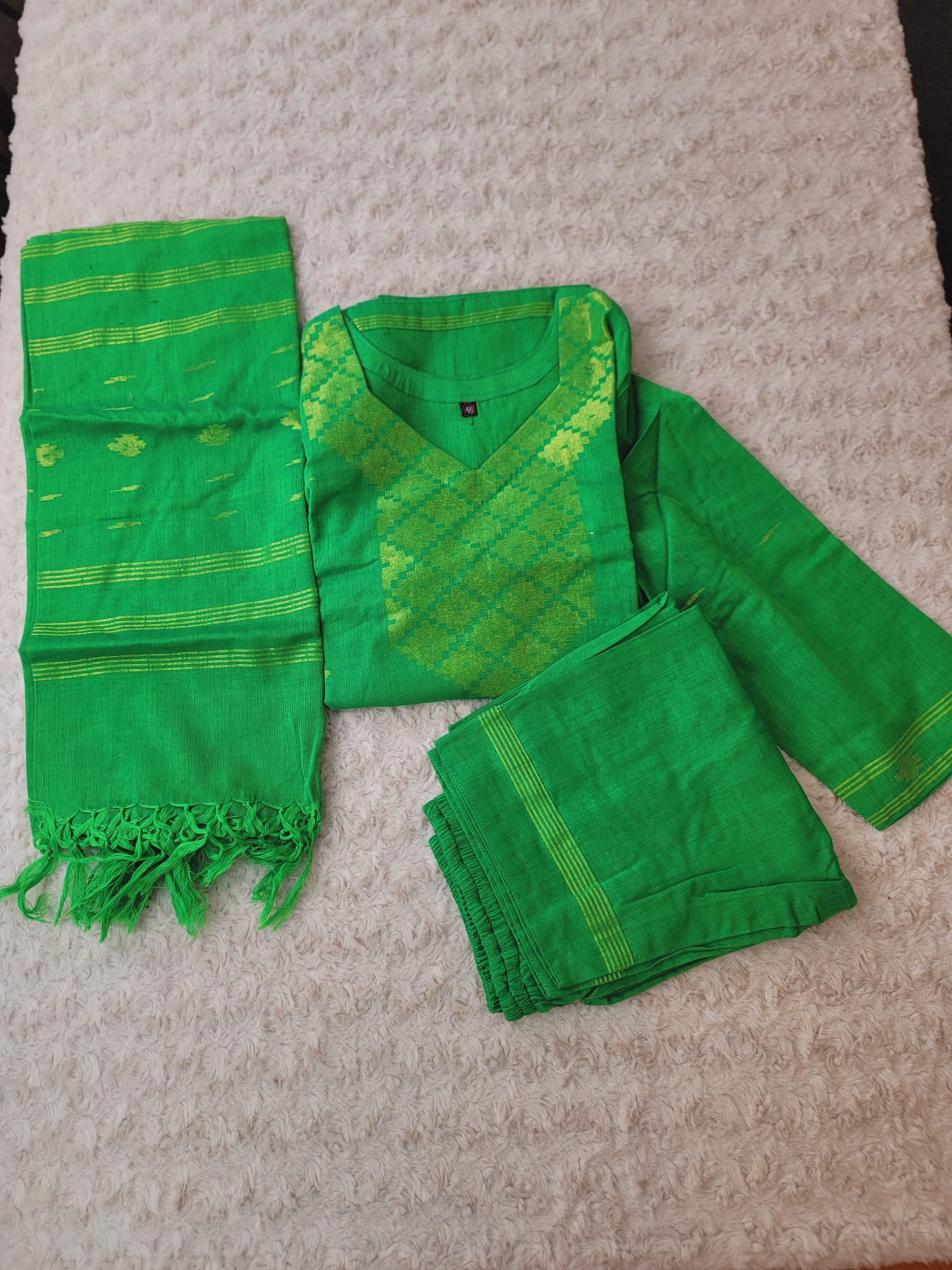 Bangladeshi Jamdani salwar kamiz