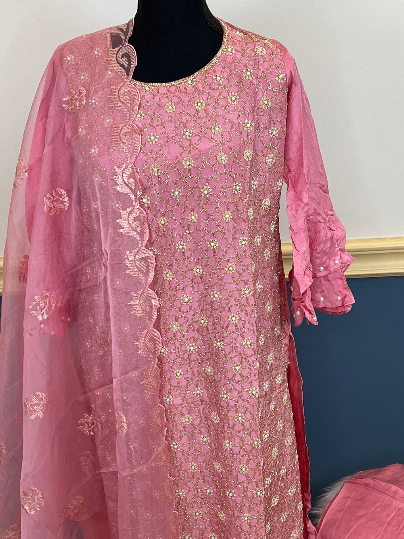 Pure zardousi Delhi Boutique