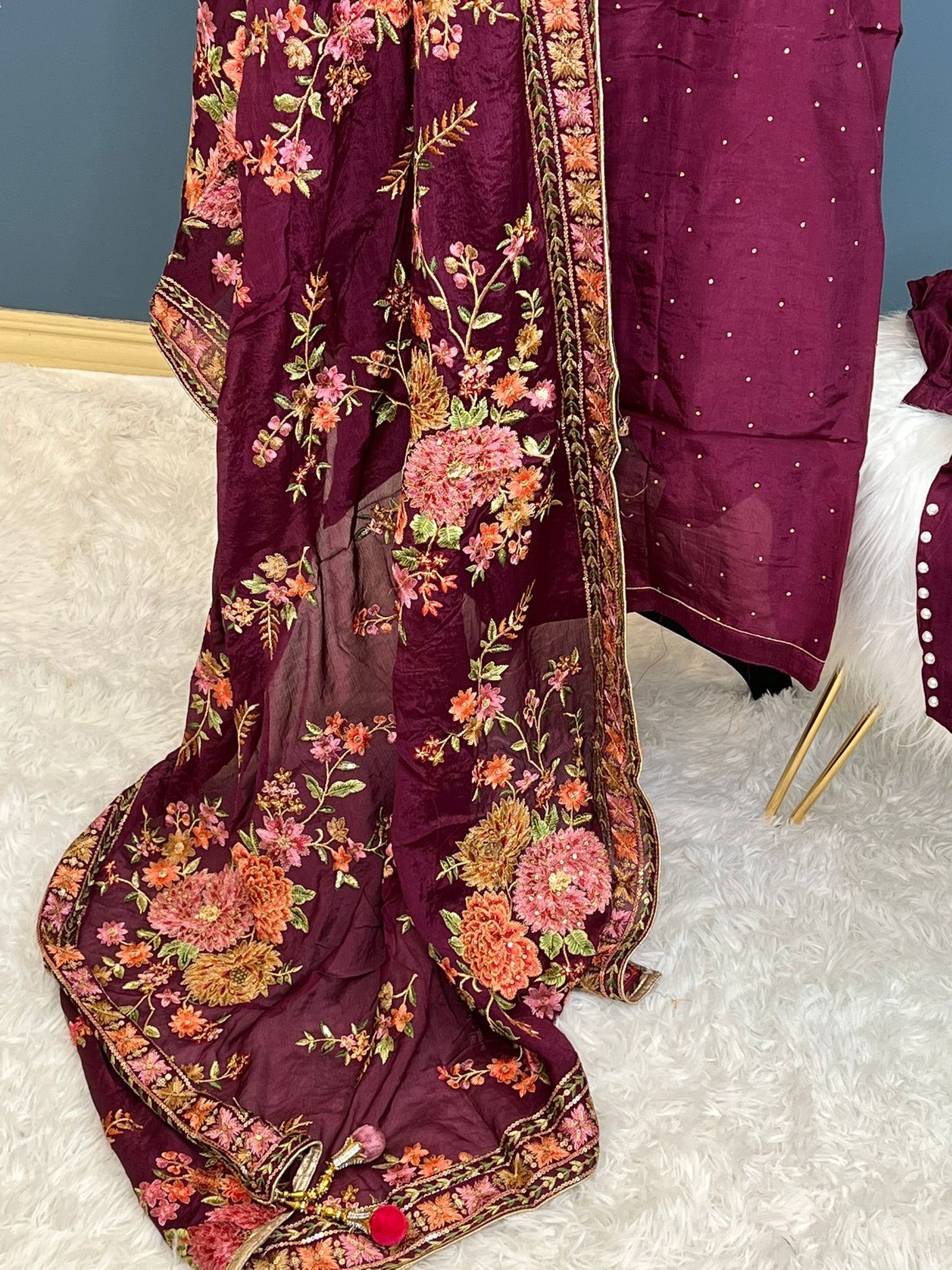 Pure zardousi Delhi Boutique