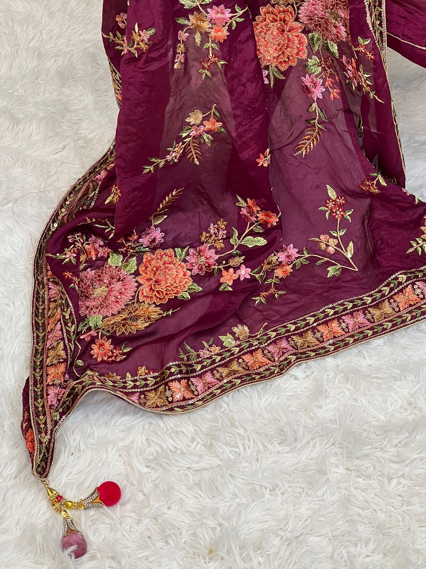 Pure zardousi Delhi Boutique