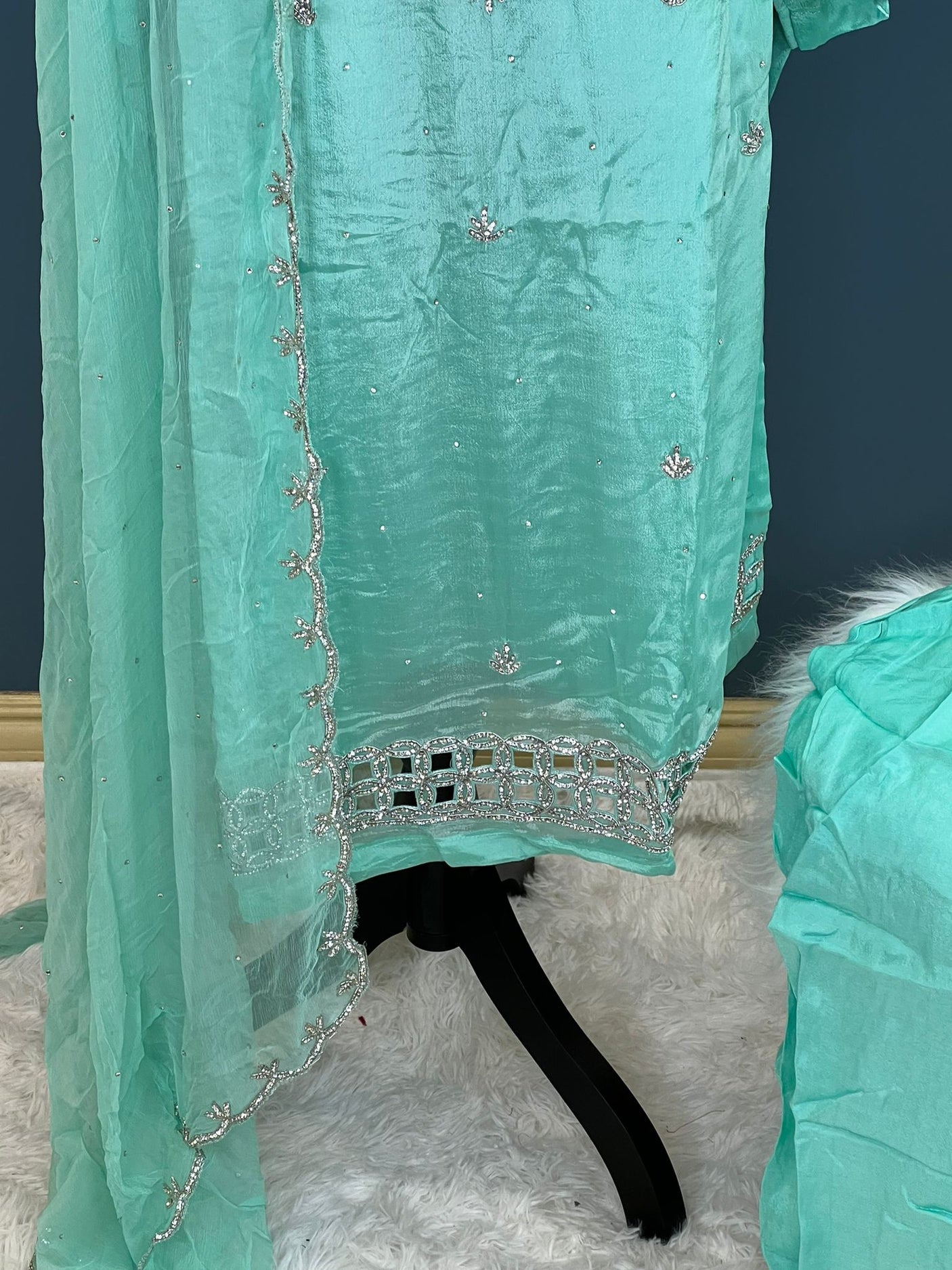 Pure zardousi Delhi Boutique