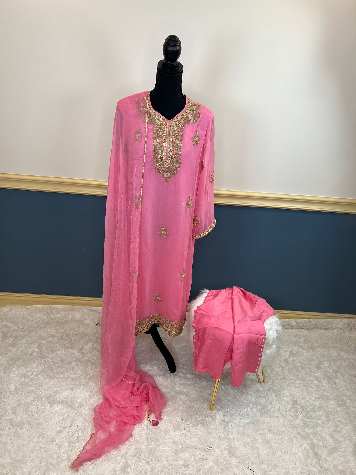 Pure zardousi Delhi Boutique