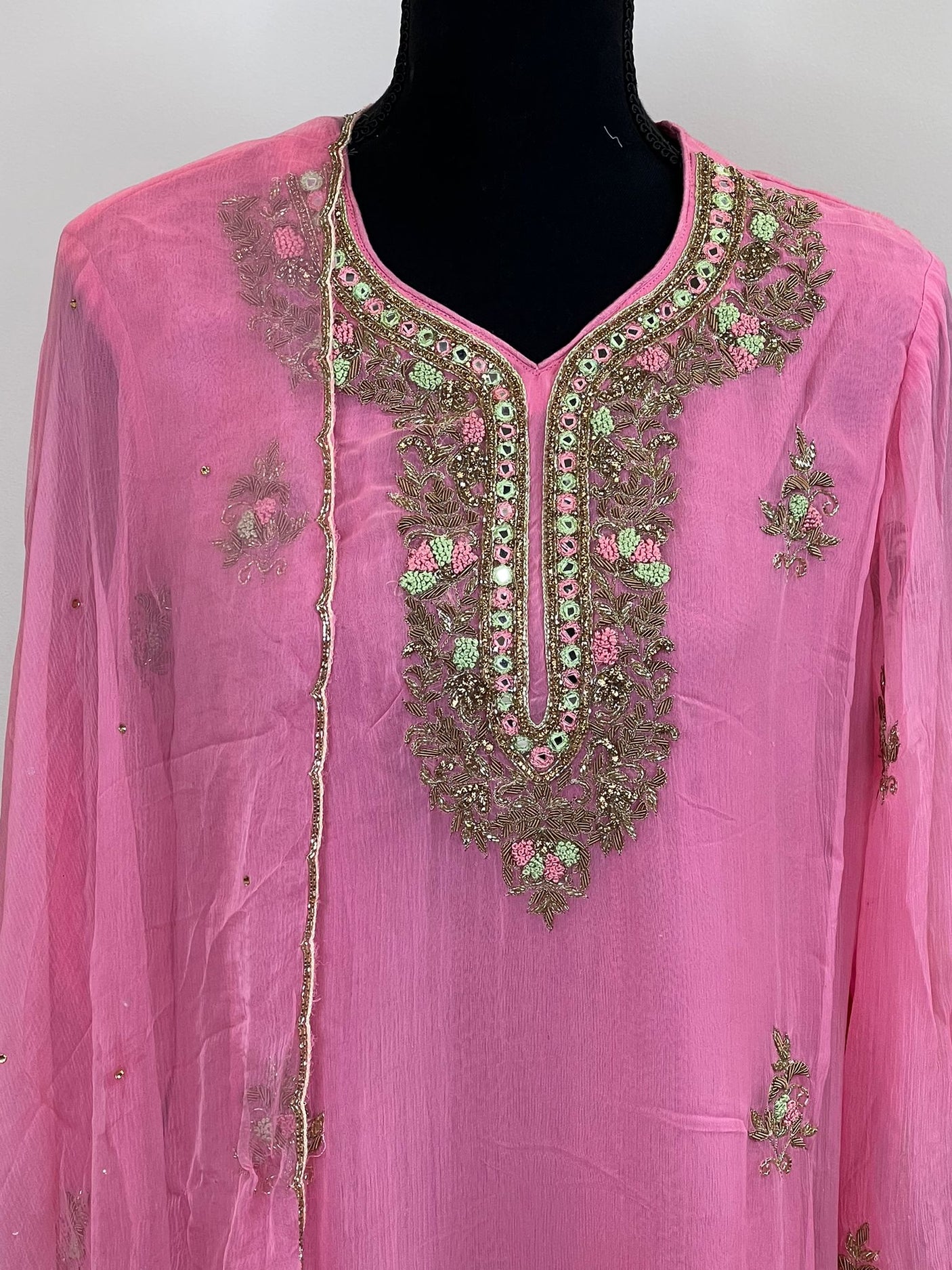 Pure zardousi Delhi Boutique