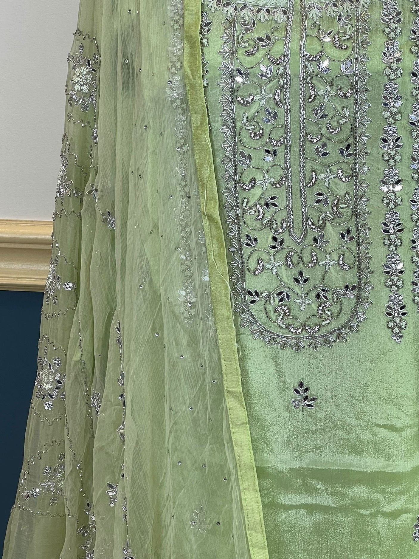 Pure zardousi Delhi Boutique