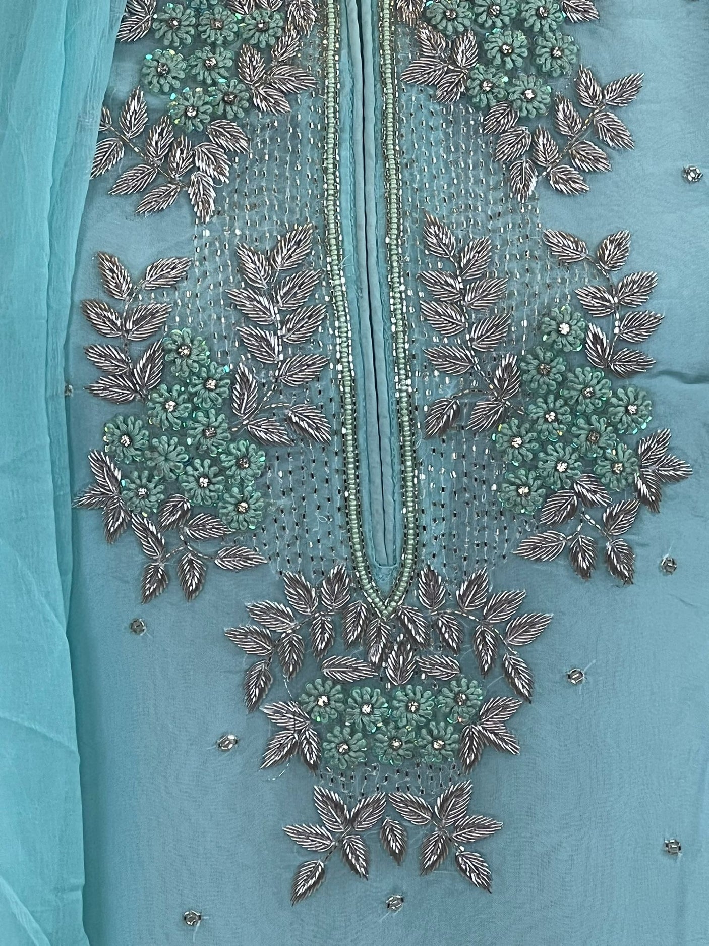 Pure zardousi Delhi Boutique